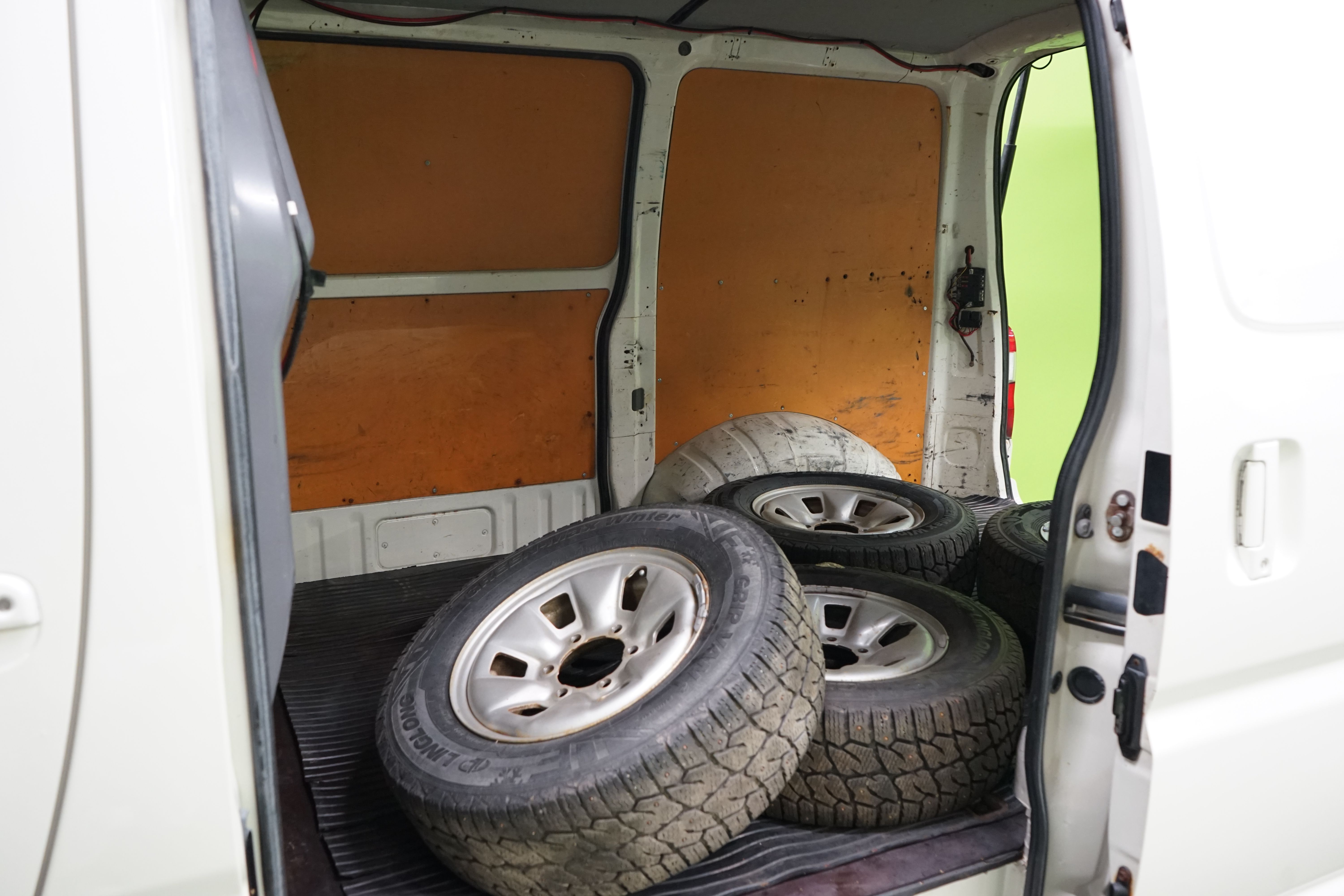 Toyota Hiace 2.5 D-4D 4X4 2007, photo 7/16