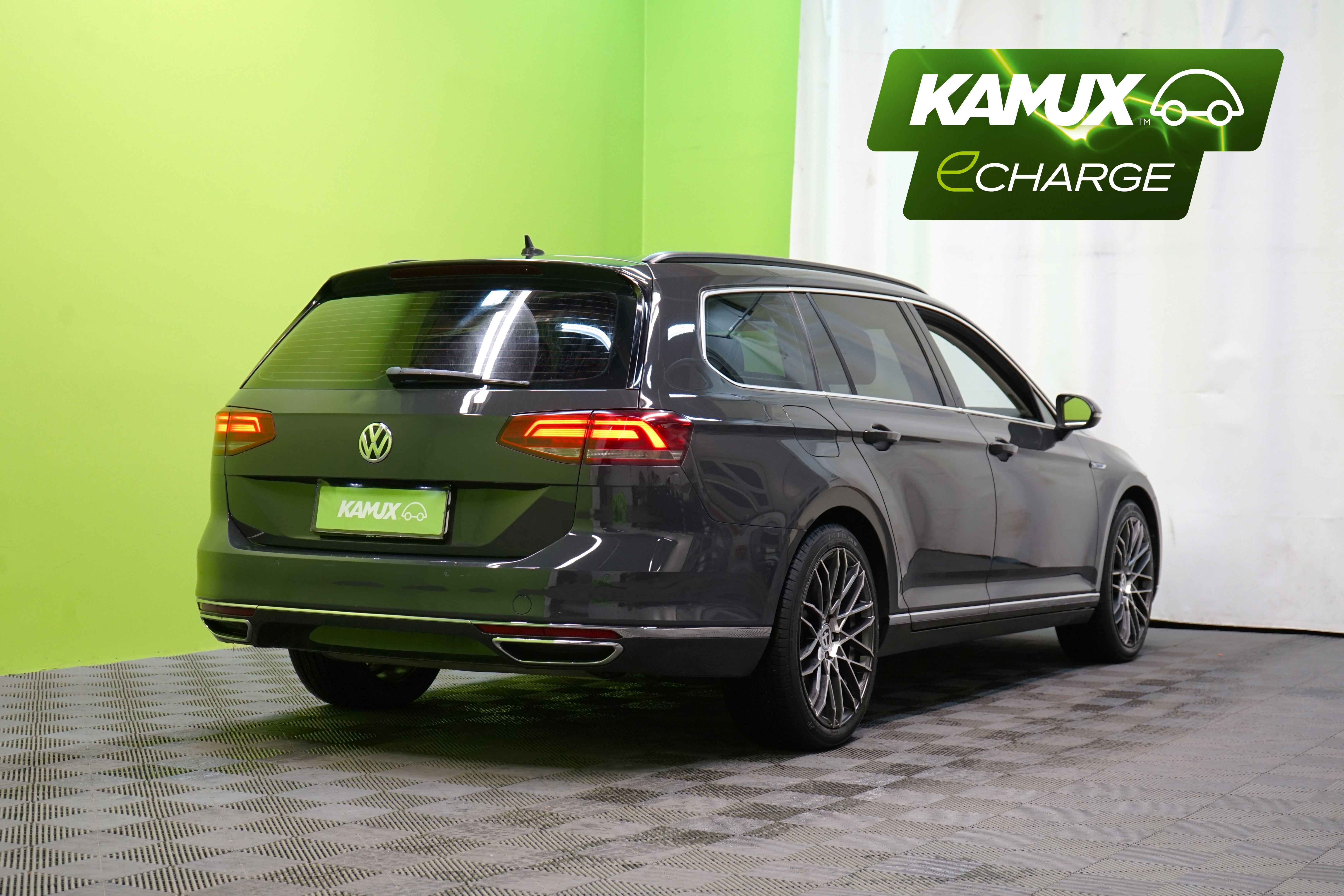 Volkswagen Passat 2017, photo 3/31