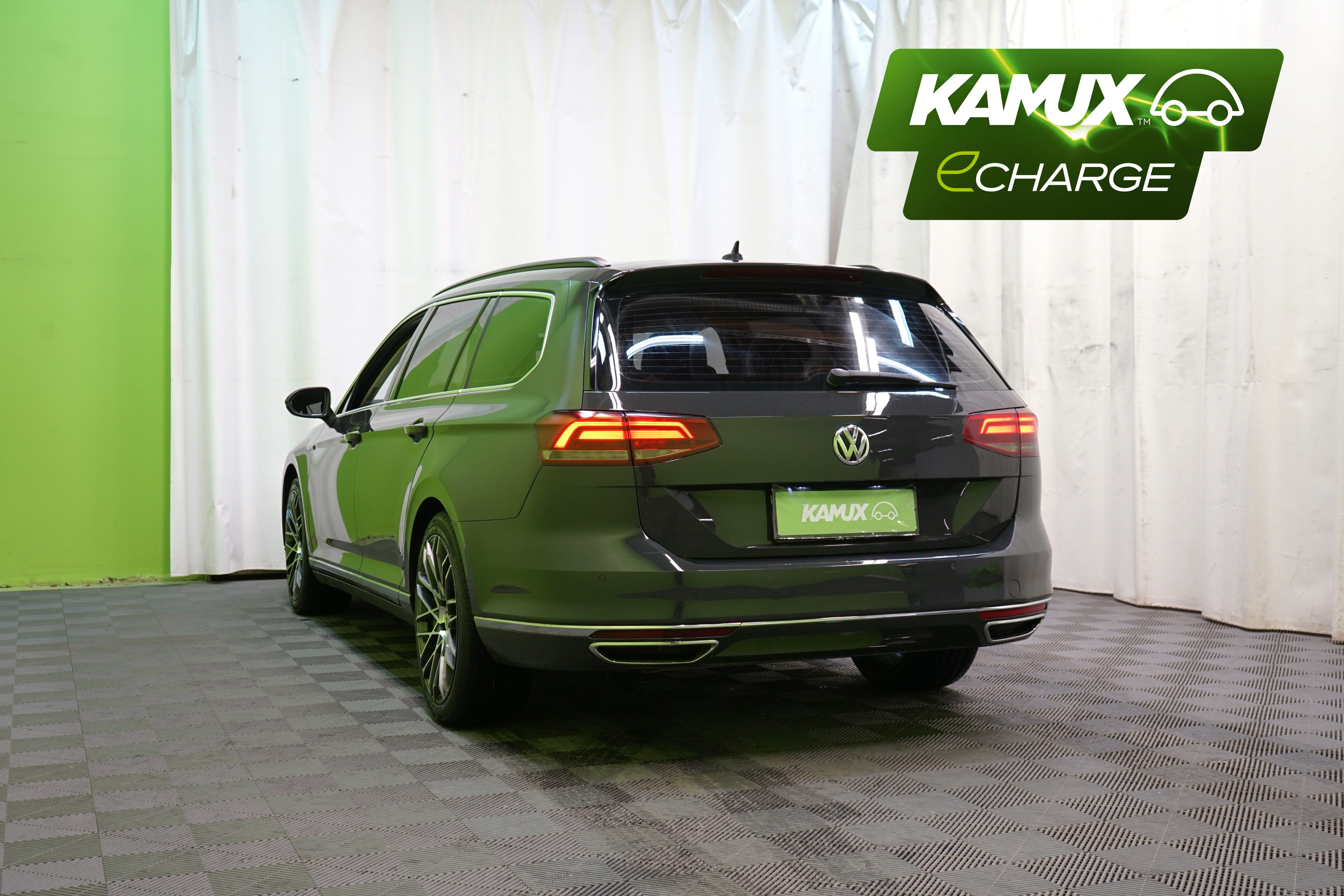 Volkswagen Passat 2017, photo 4/31