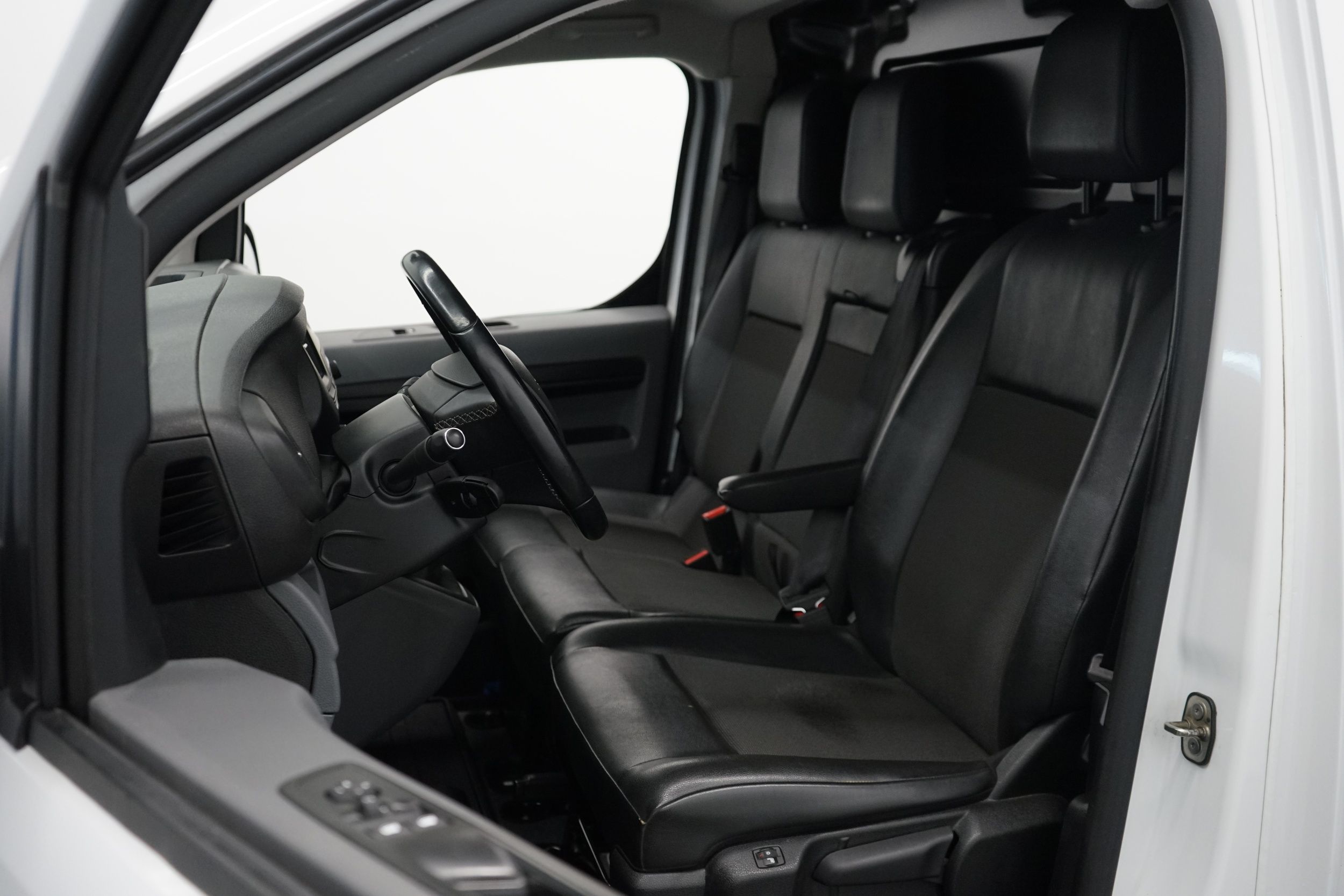 Opel Vivaro 2021, kuva 5/20