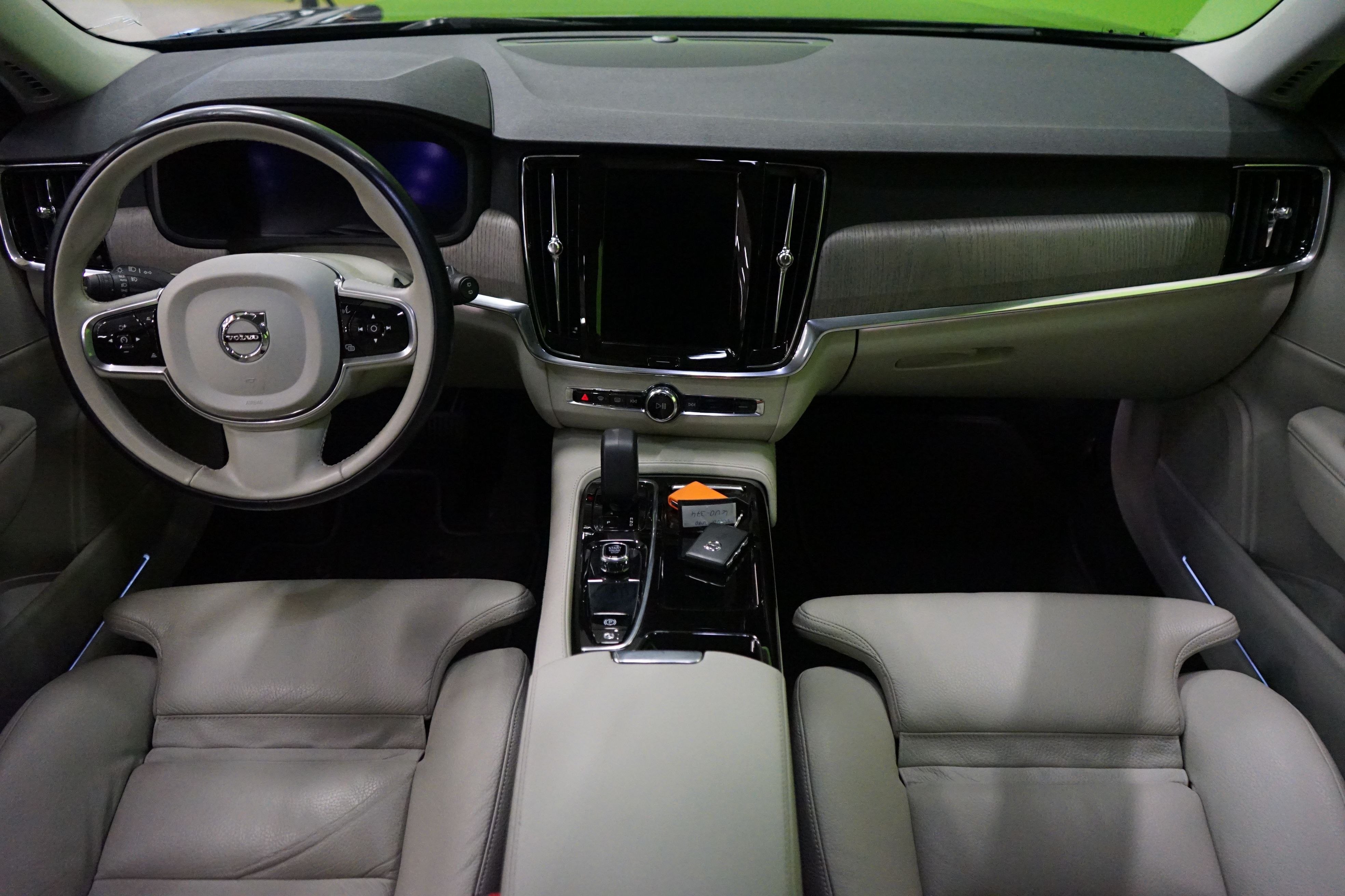 Volvo V90 2023, kuva 6/23