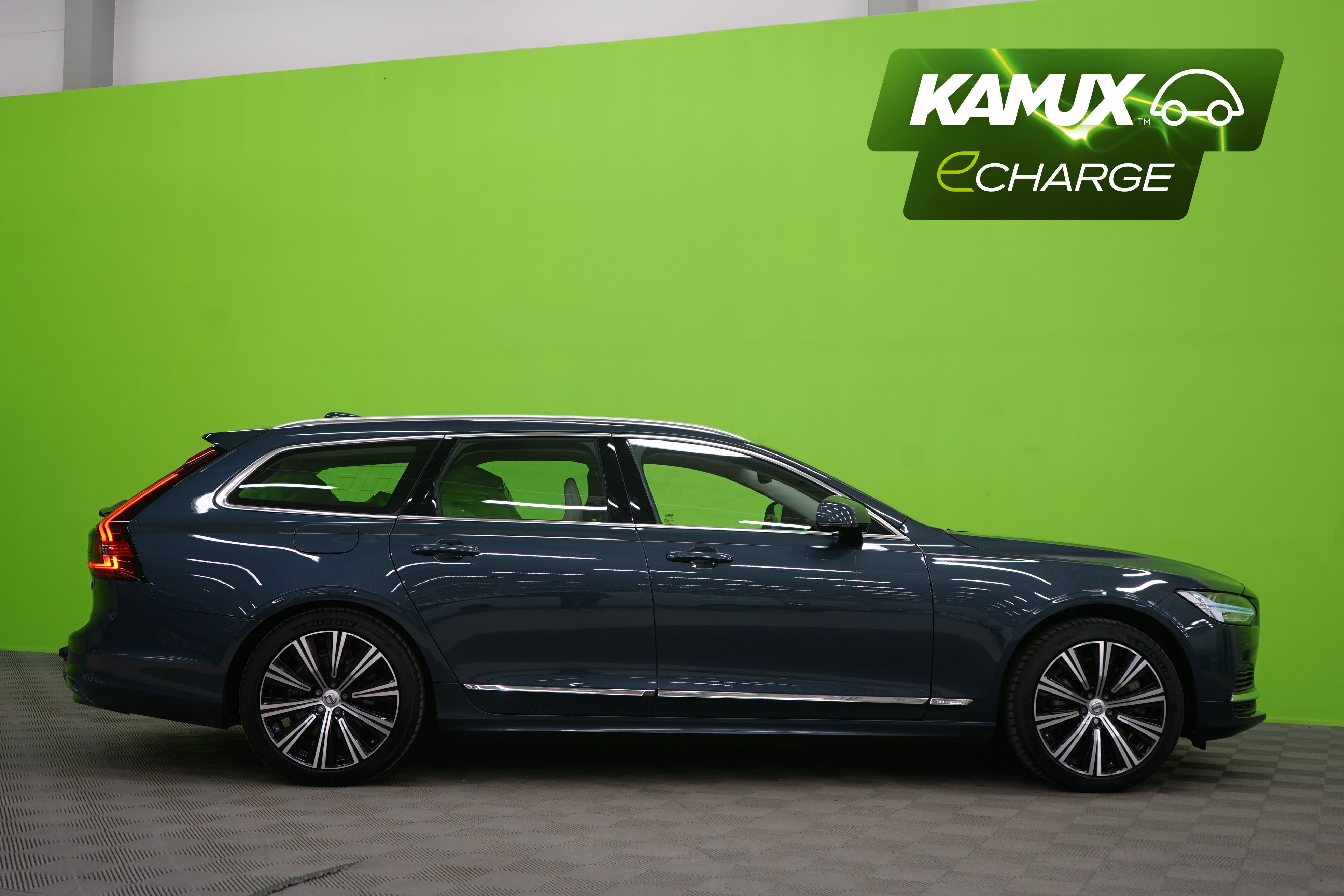 Volvo V90 2023, kuva 2/23