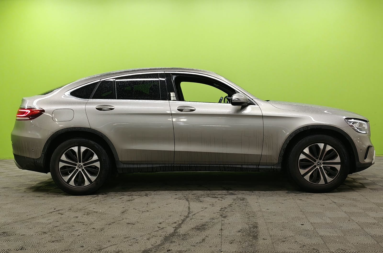 Mercedes-Benz GLC 2022, kuva 2/8