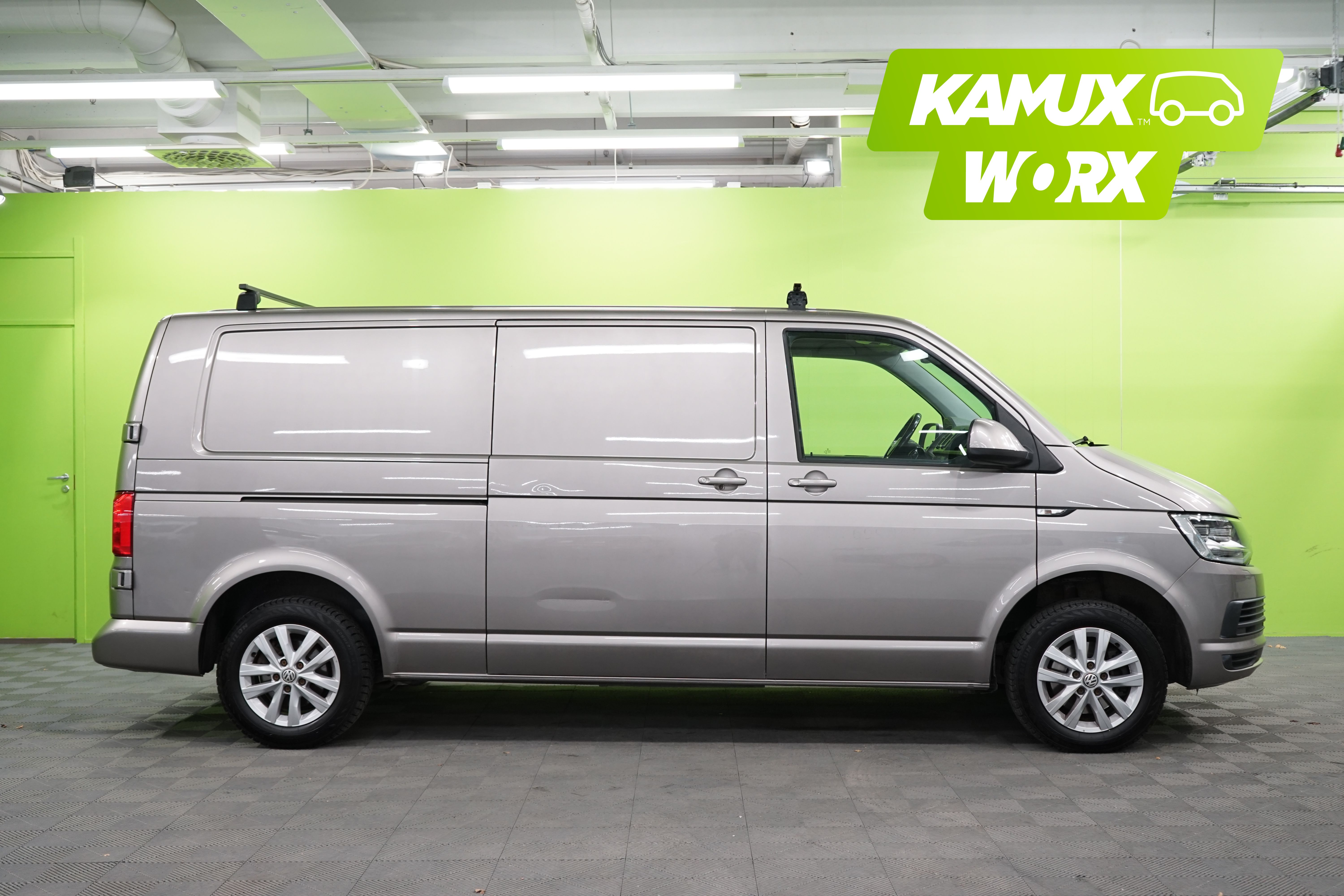 Volkswagen Transporter 2018, kuva 2/13