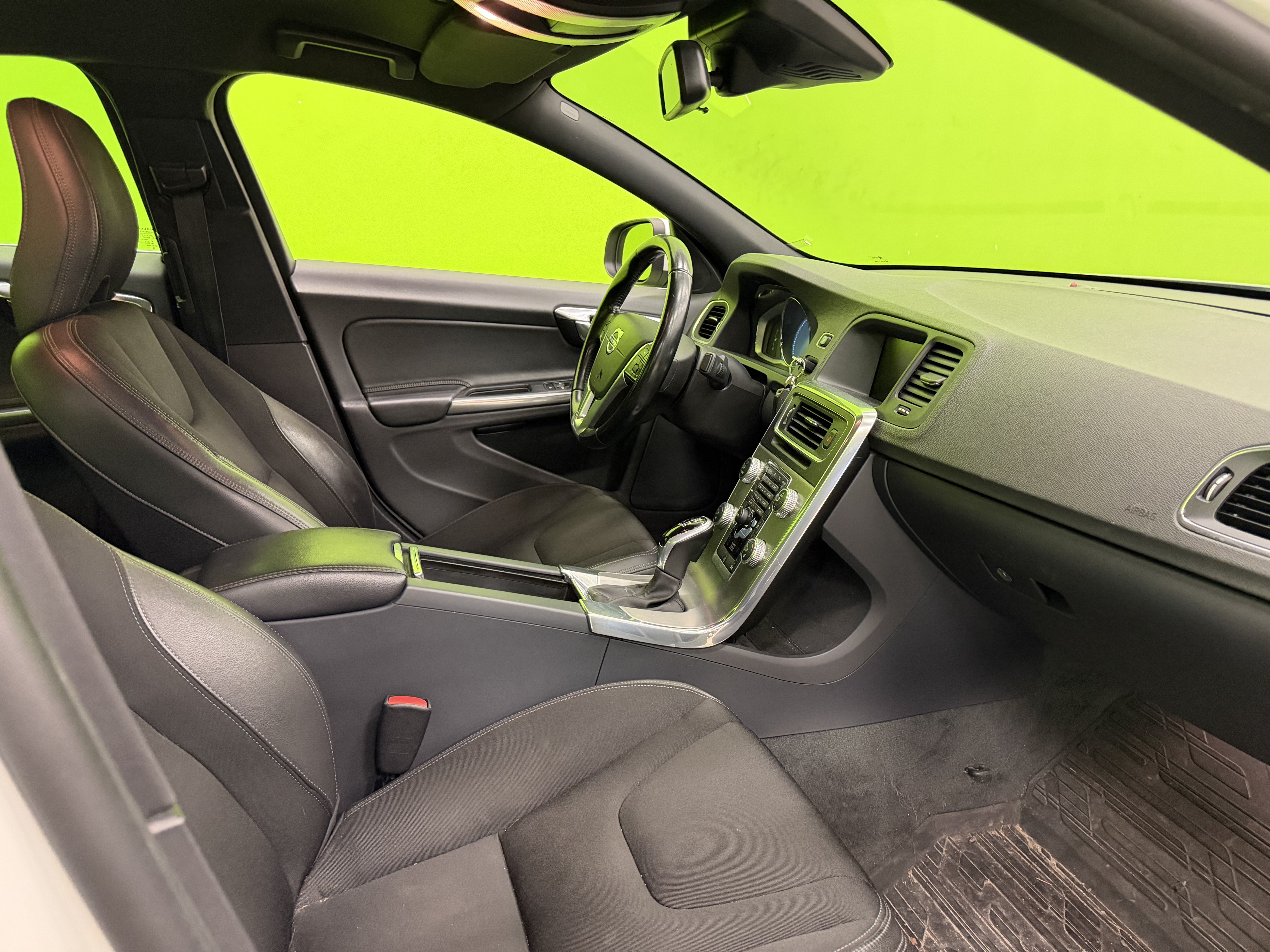 Volvo S60 D4 Business aut 2015, photo 4/6