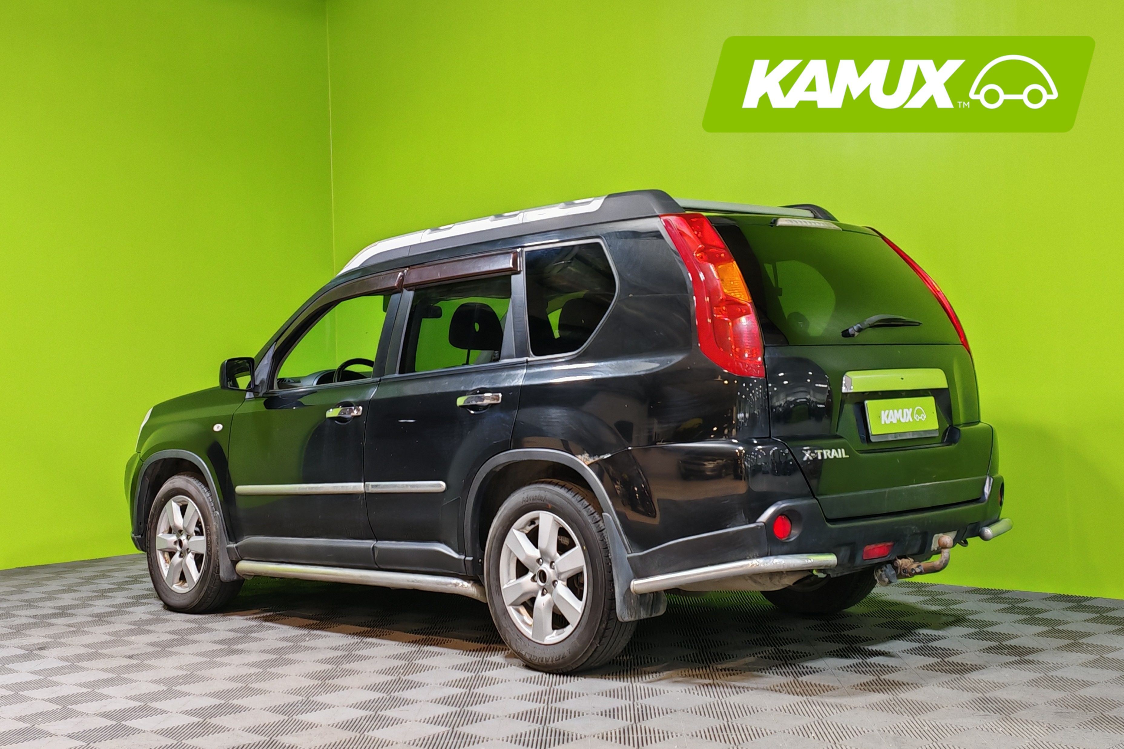 Nissan X-Trail 2,0 dCi 110kW LE 6AT 4x4 2009, kuva 4/26