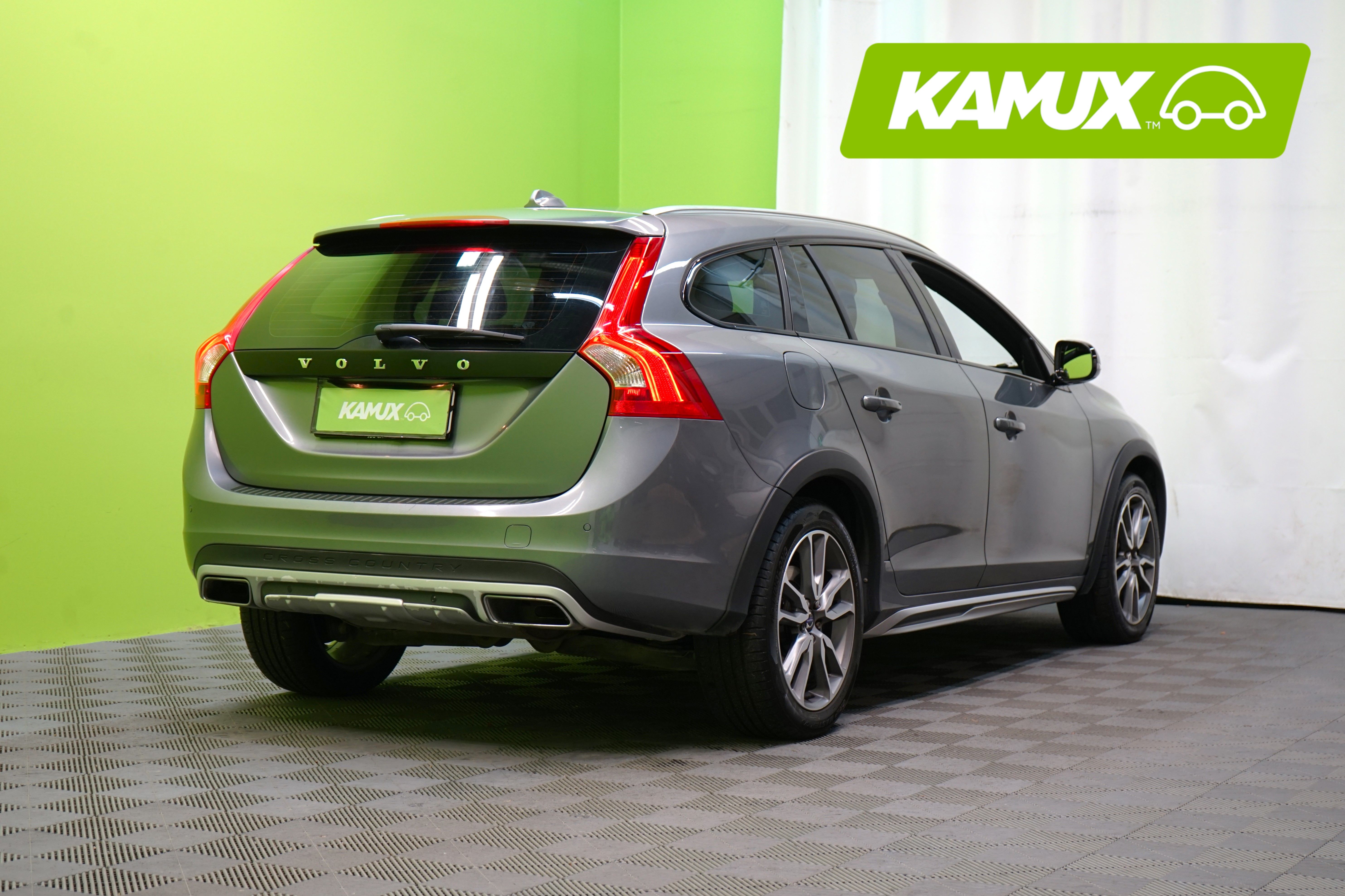 Volvo V60 Cross Country 2016, kuva 3/27