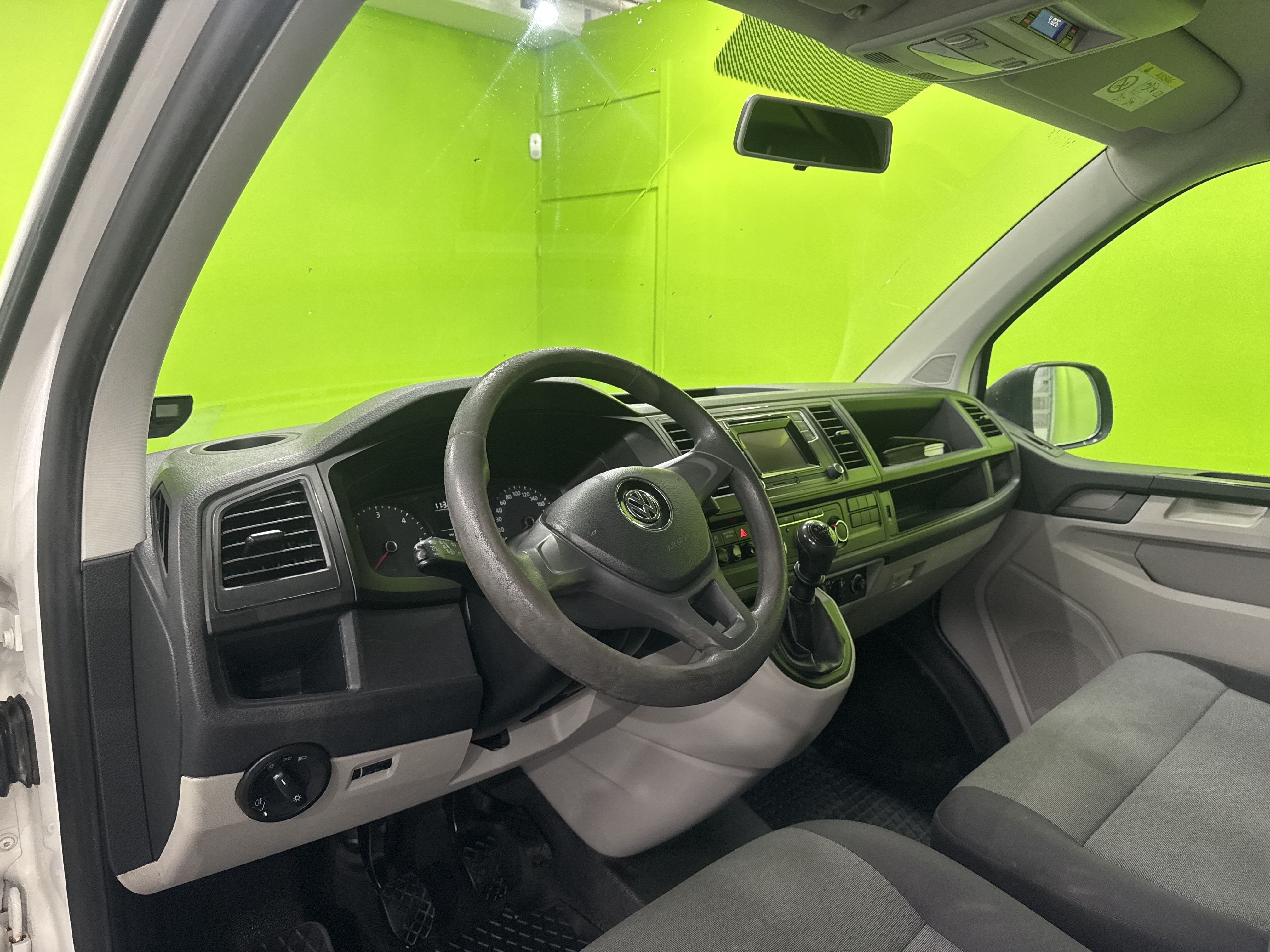 Volkswagen Transporter 2016, kuva 7/22