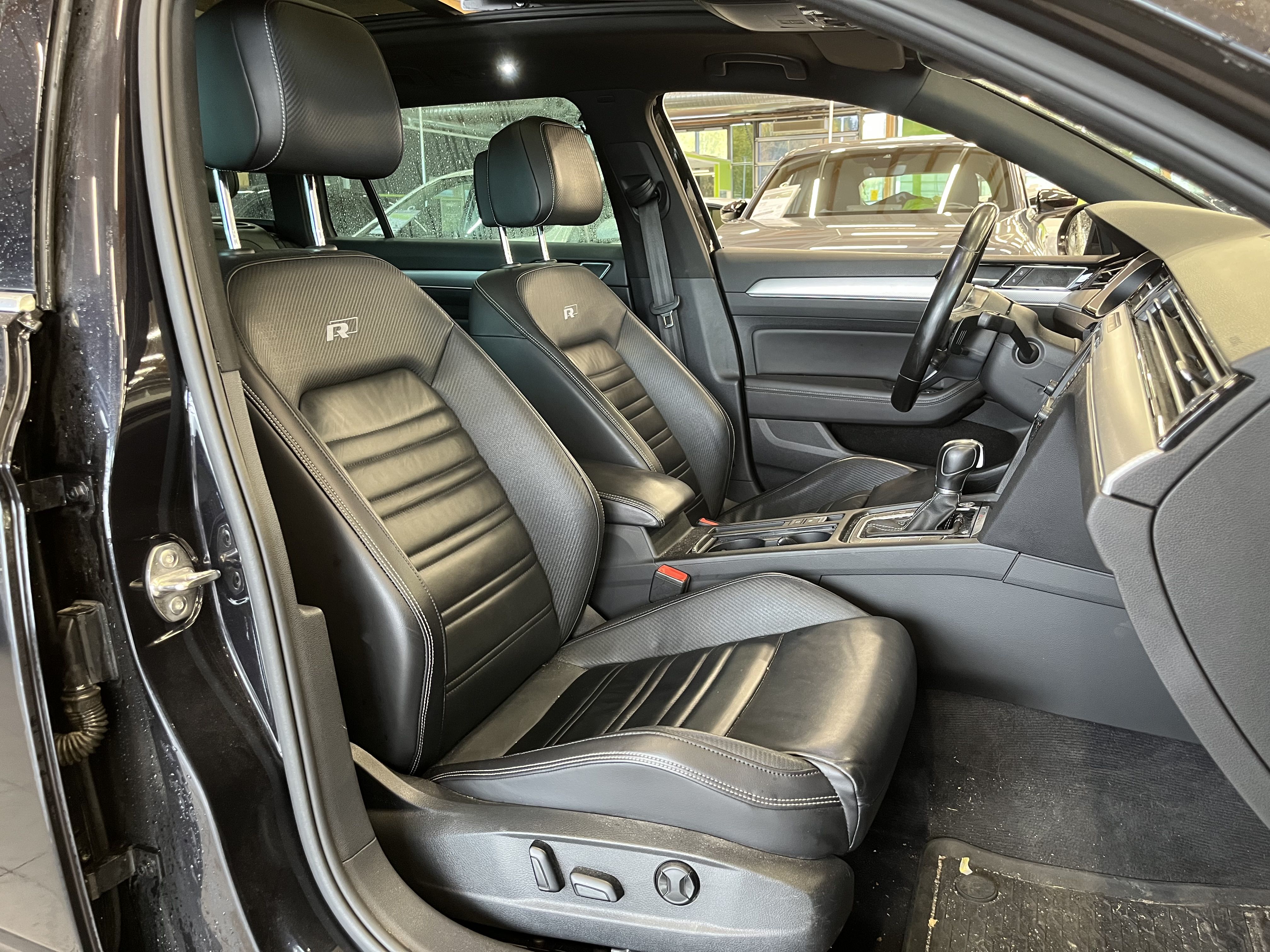 Volkswagen Passat 2016, photo 7/11