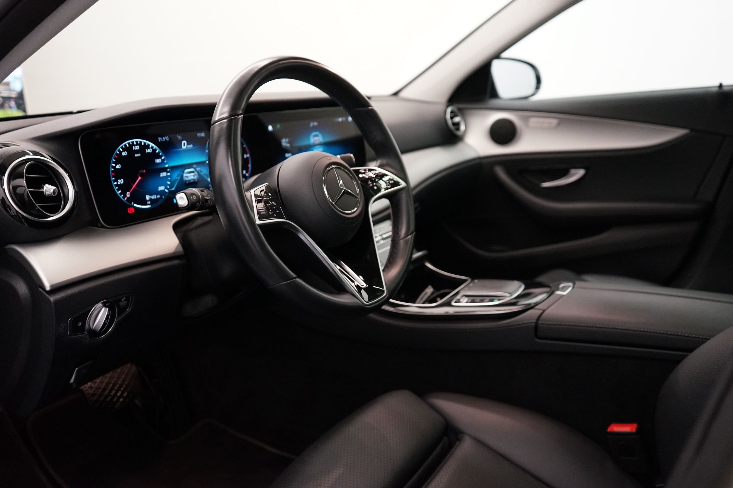 Mercedes-Benz E 2021, kuva 7/18