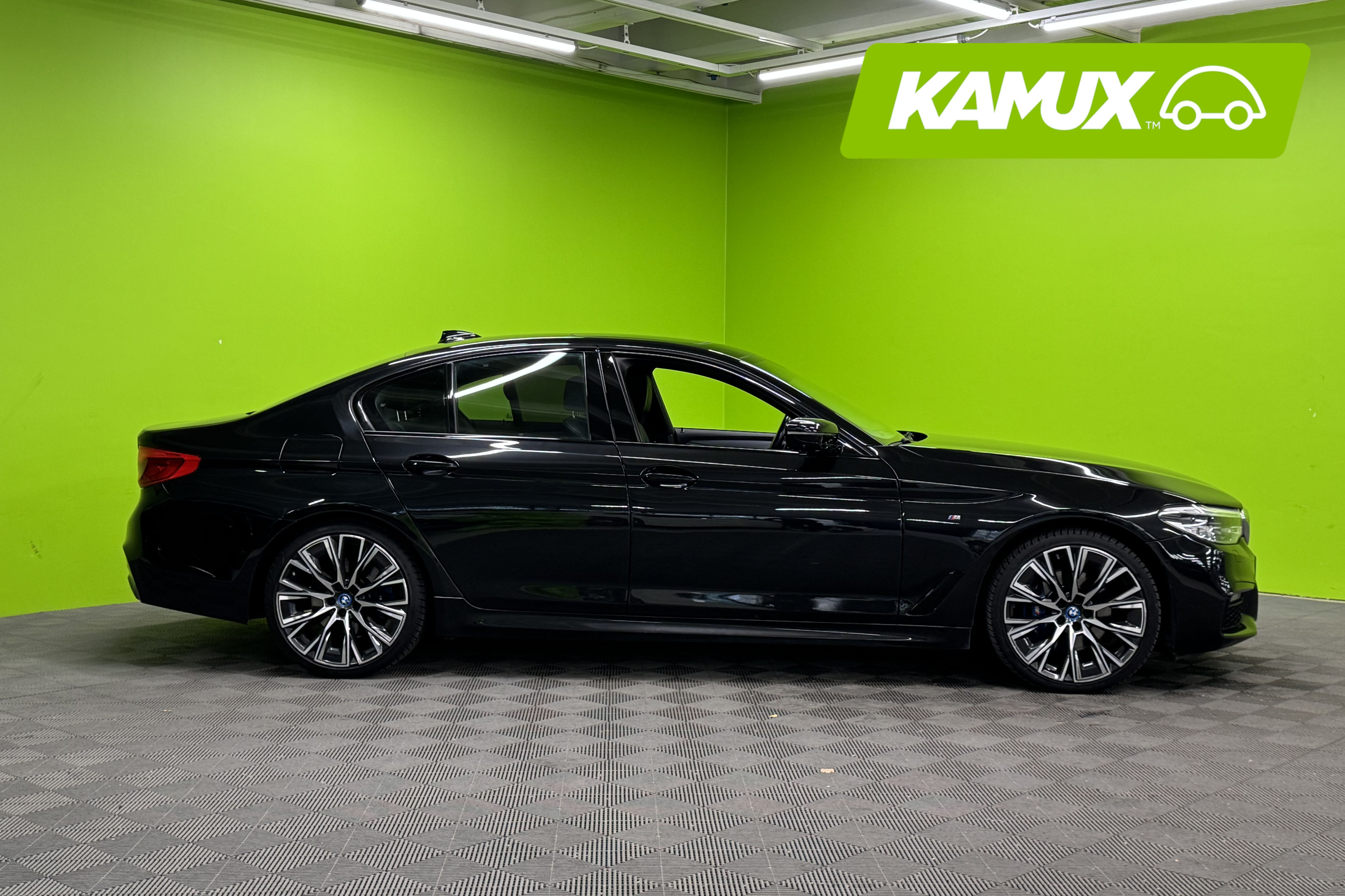 BMW 530 G30 530i xDrive M sport 252hp 2019, kuva 2/32