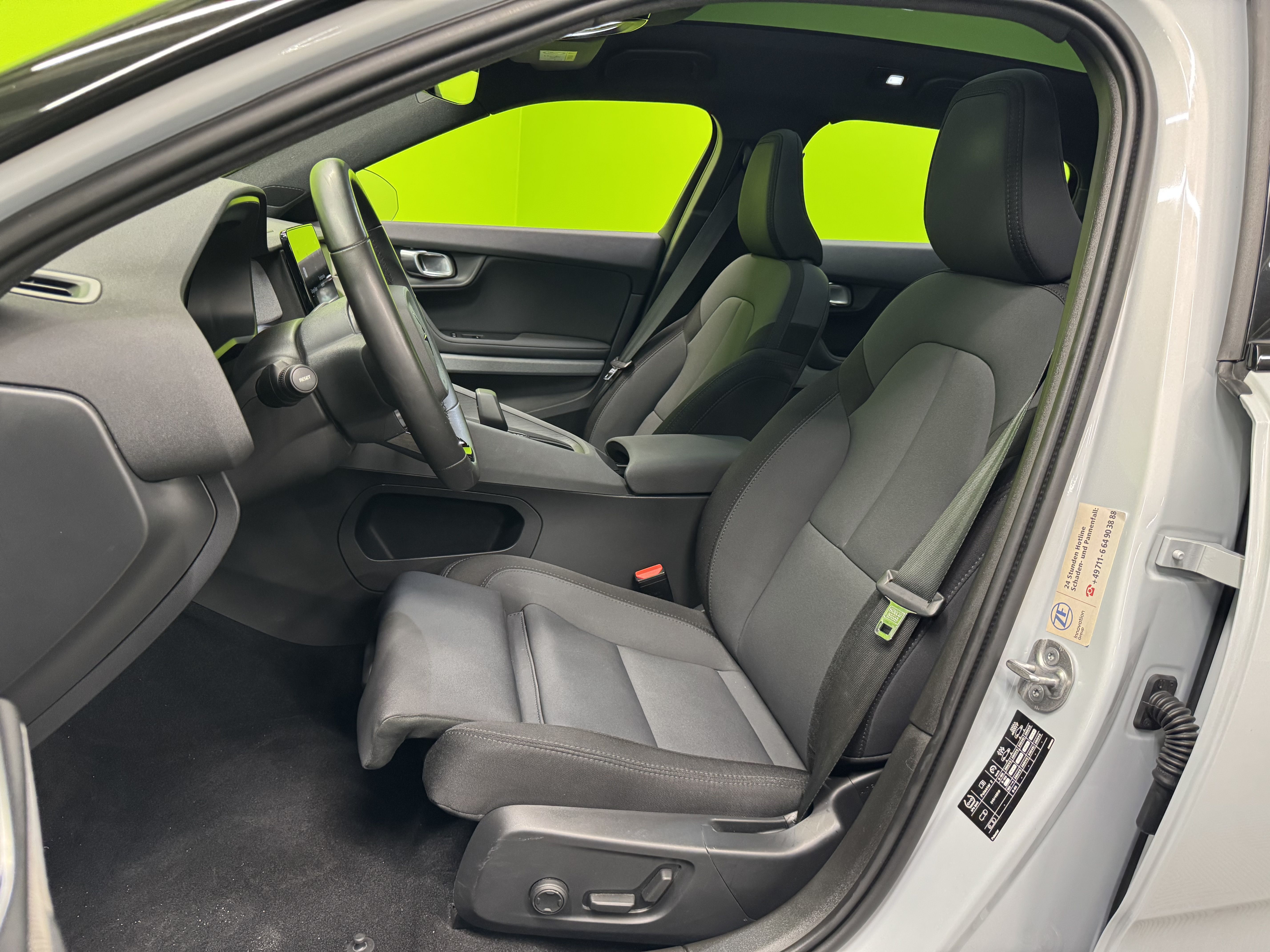 Polestar 2 2023, kuva 6/24