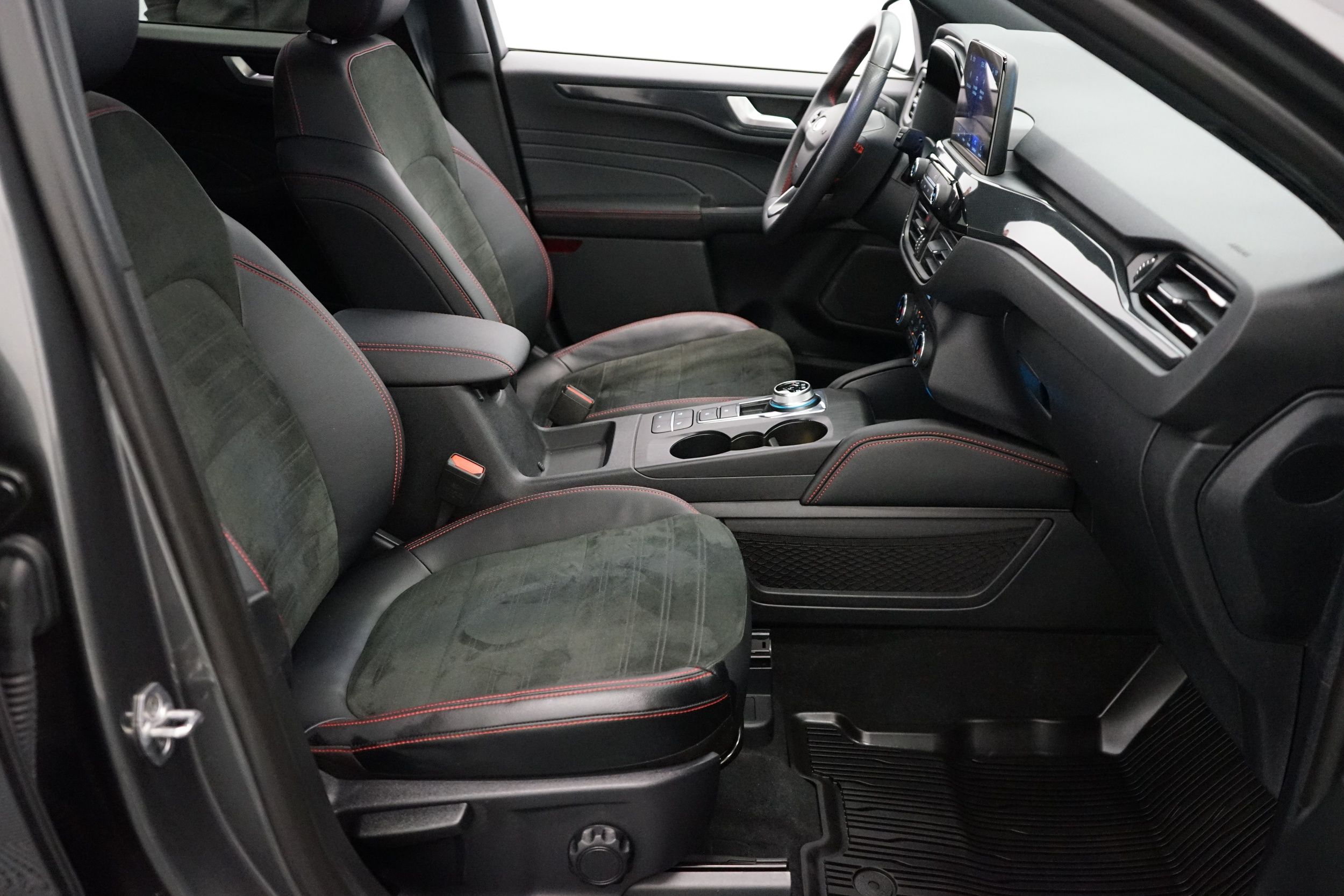 Ford Kuga 2023, kuva 7/20