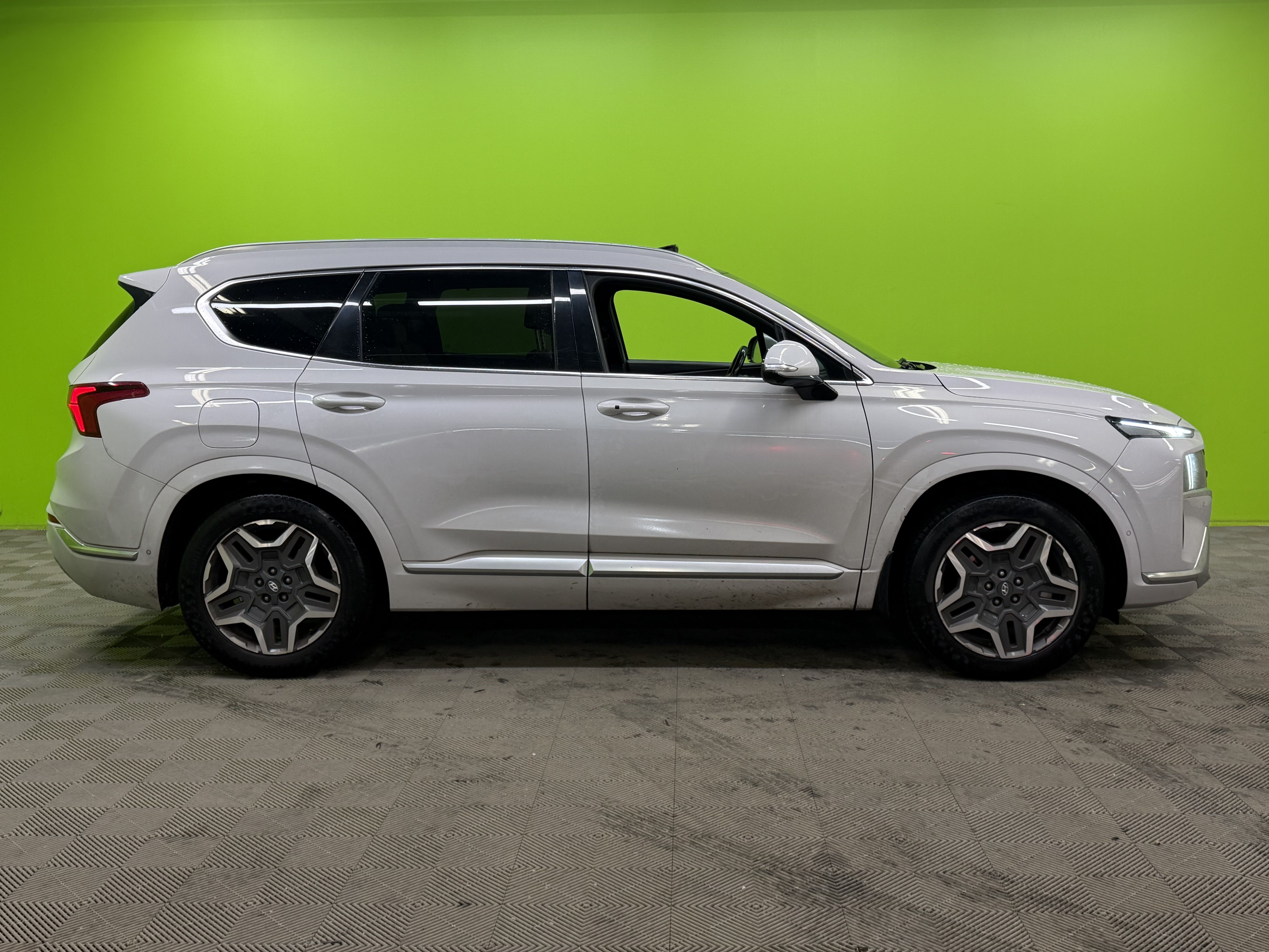 Hyundai Santa Fe 2022, kuva 2/11