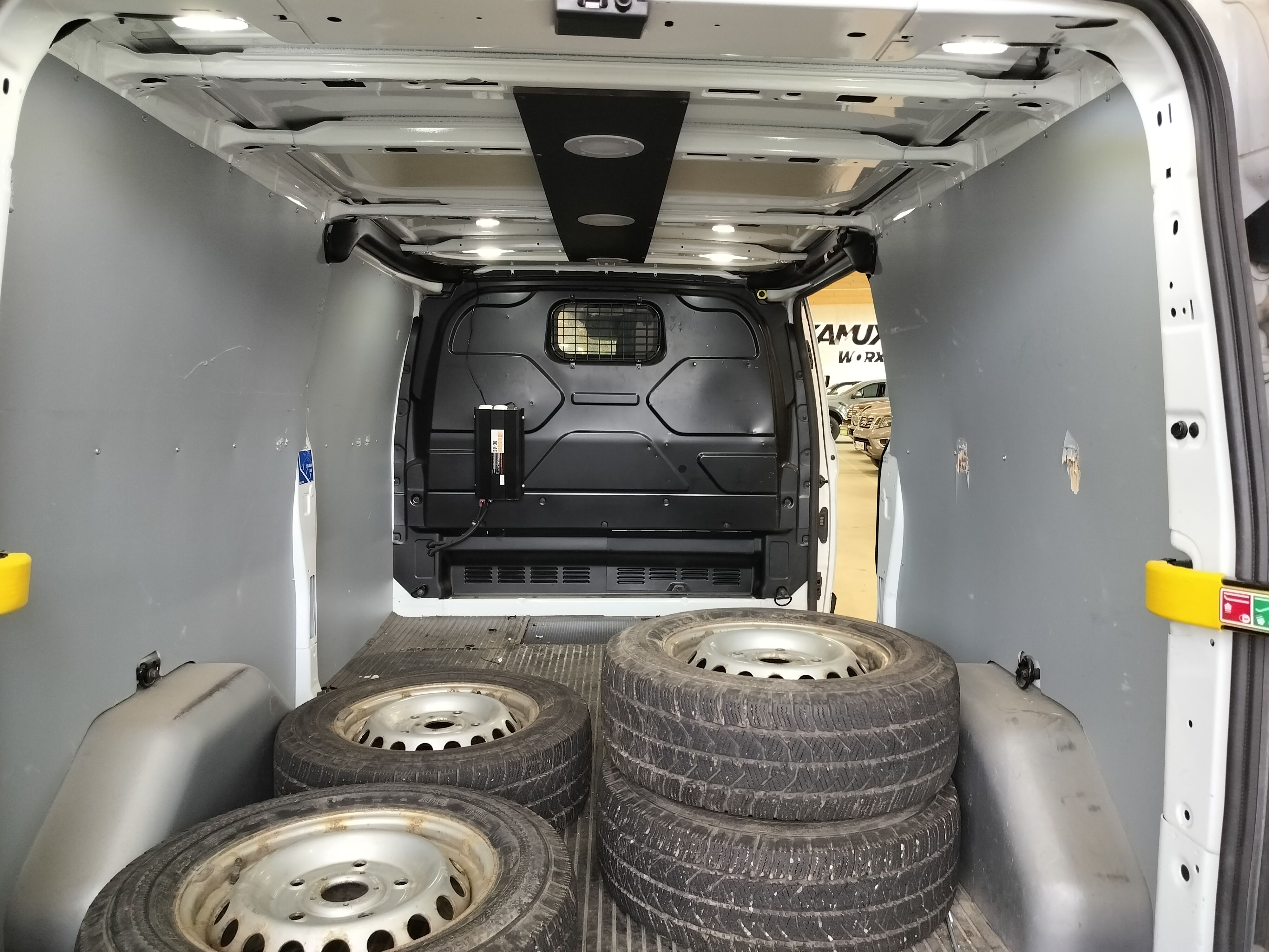 Ford Transit Custom 2021, photo 5/10