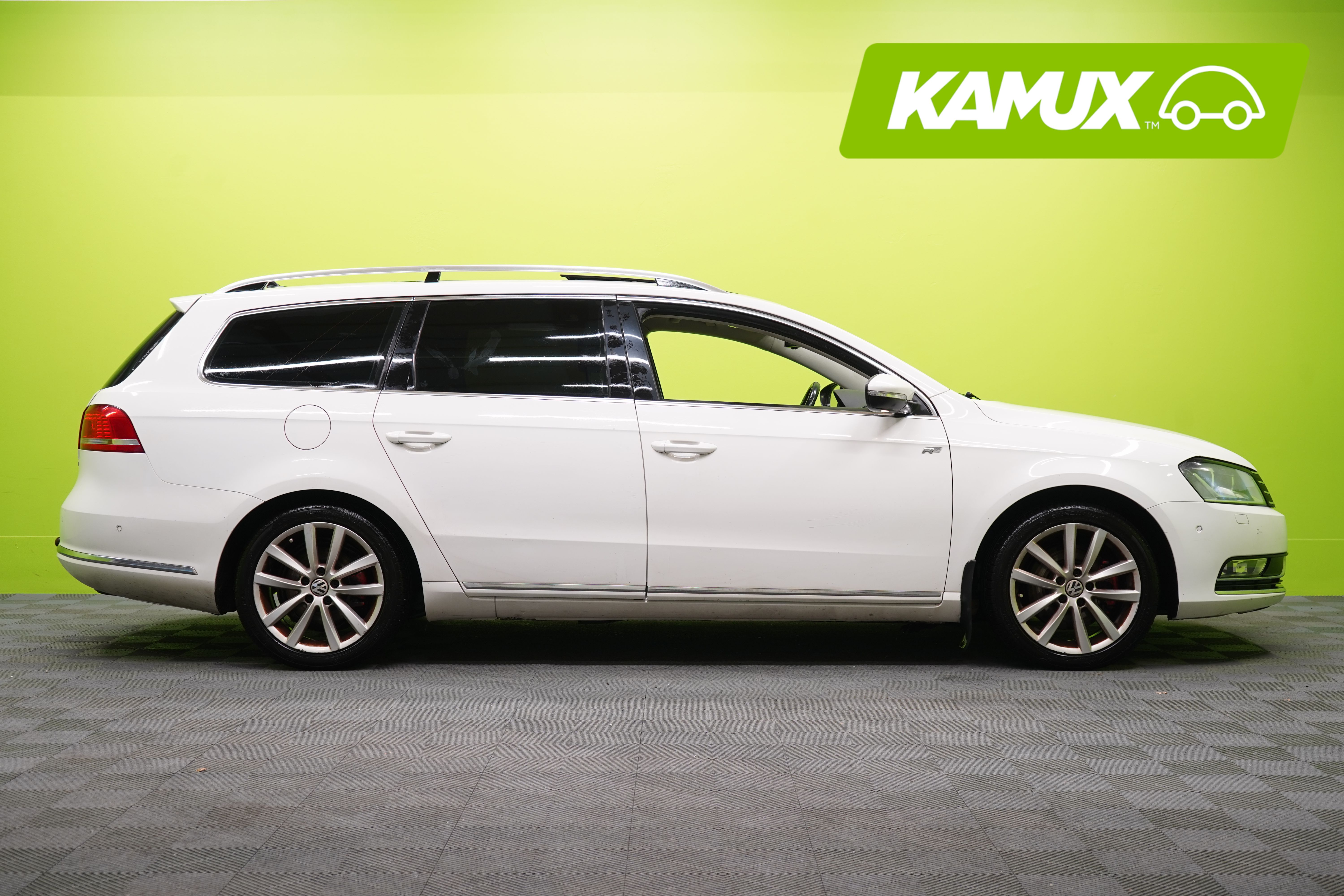 Volkswagen Passat 2012, kuva 2/57