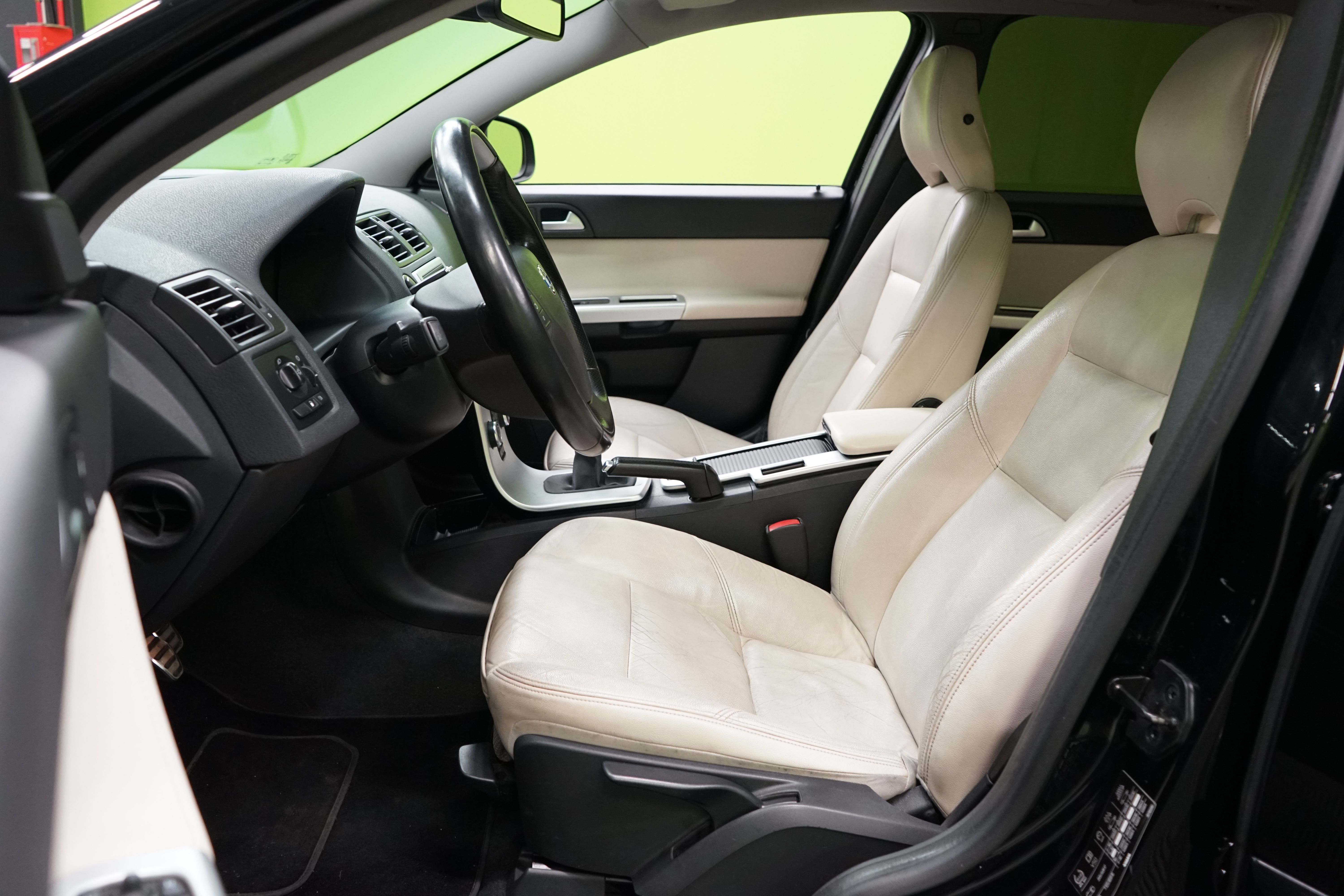 Volvo V50 2011, kuva 6/17