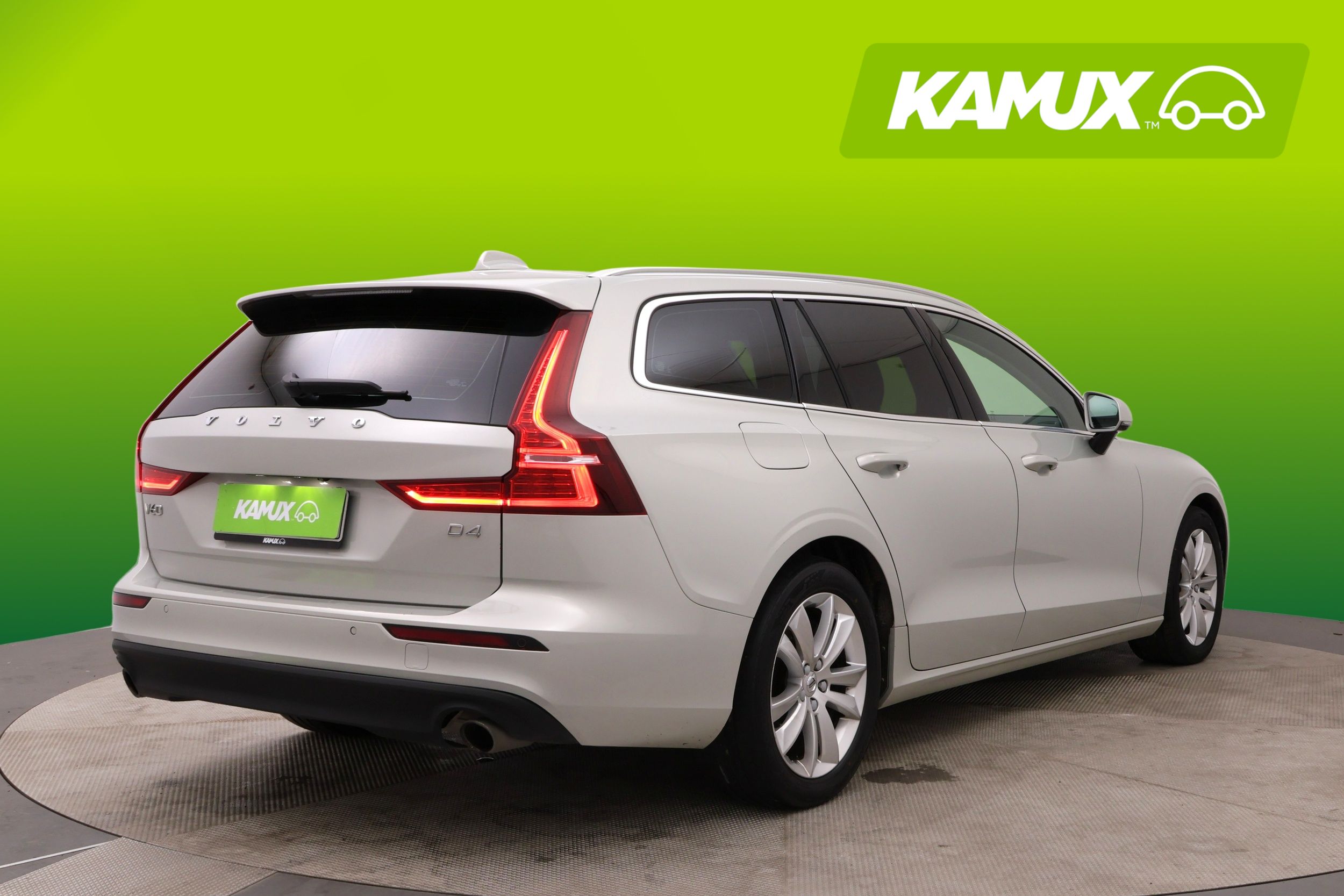 Volvo V60 D4 Momentum aut 2019, kuva 3/27