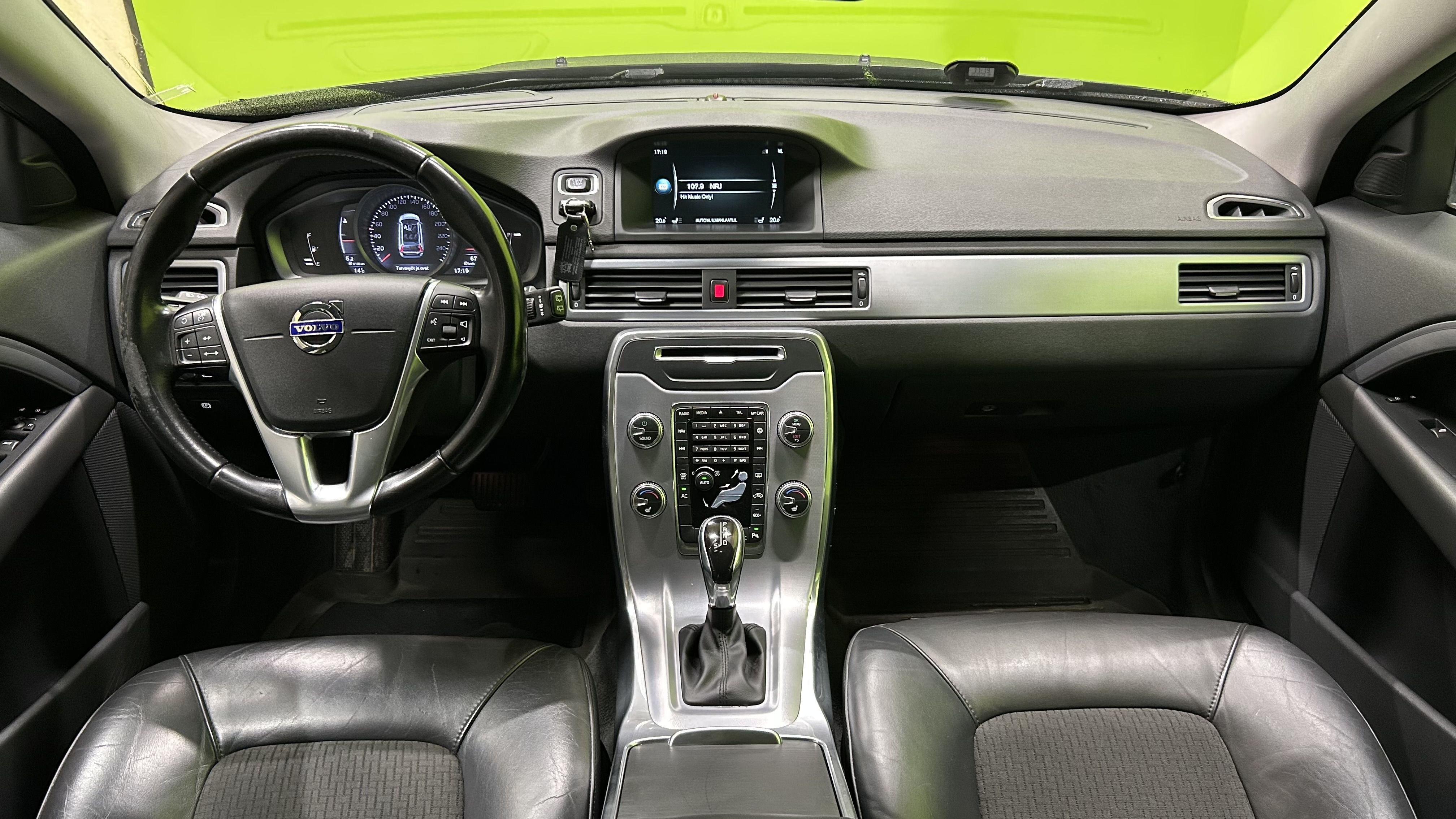 Volvo V70 D4 Classic Momentum aut 2016, kuva 6/23