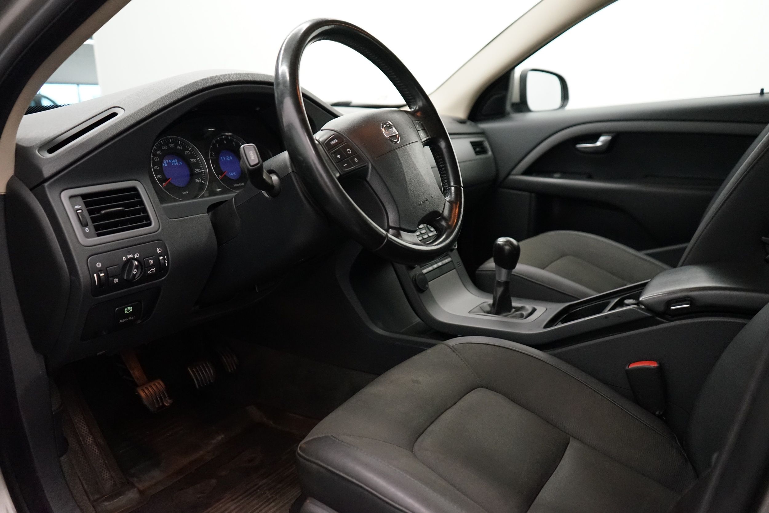 Volvo V70 2,0F Kinetic 2008, bild 6/17