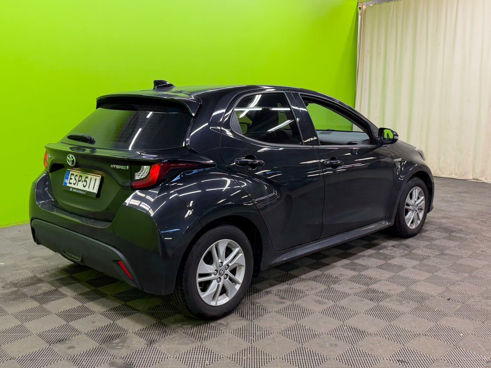 Toyota Yaris 1,5 Hybrid Active 2021, kuva 2/5