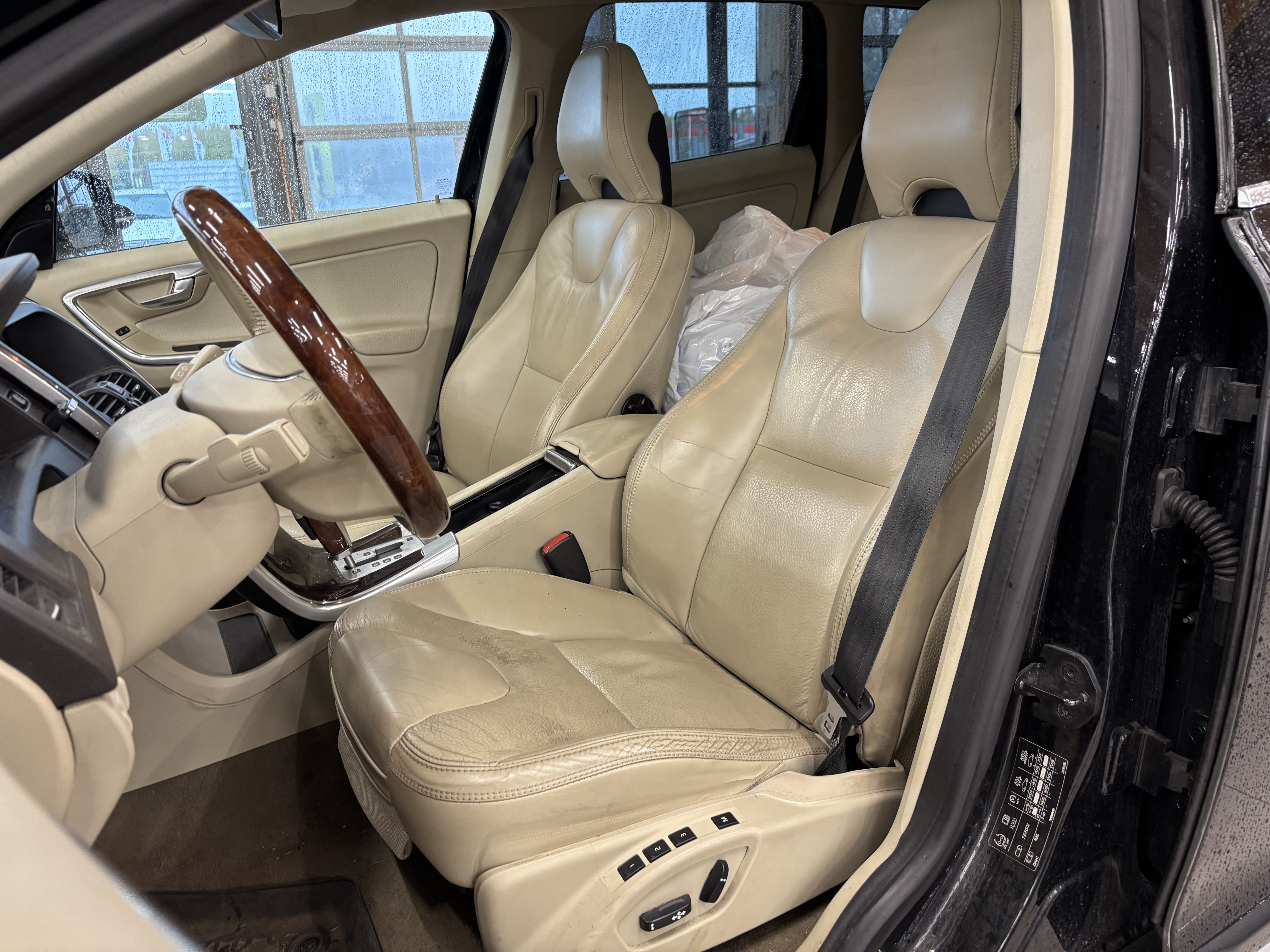 Volvo XC60 D5 AWD Summum Business aut 2012, kuva 5/10