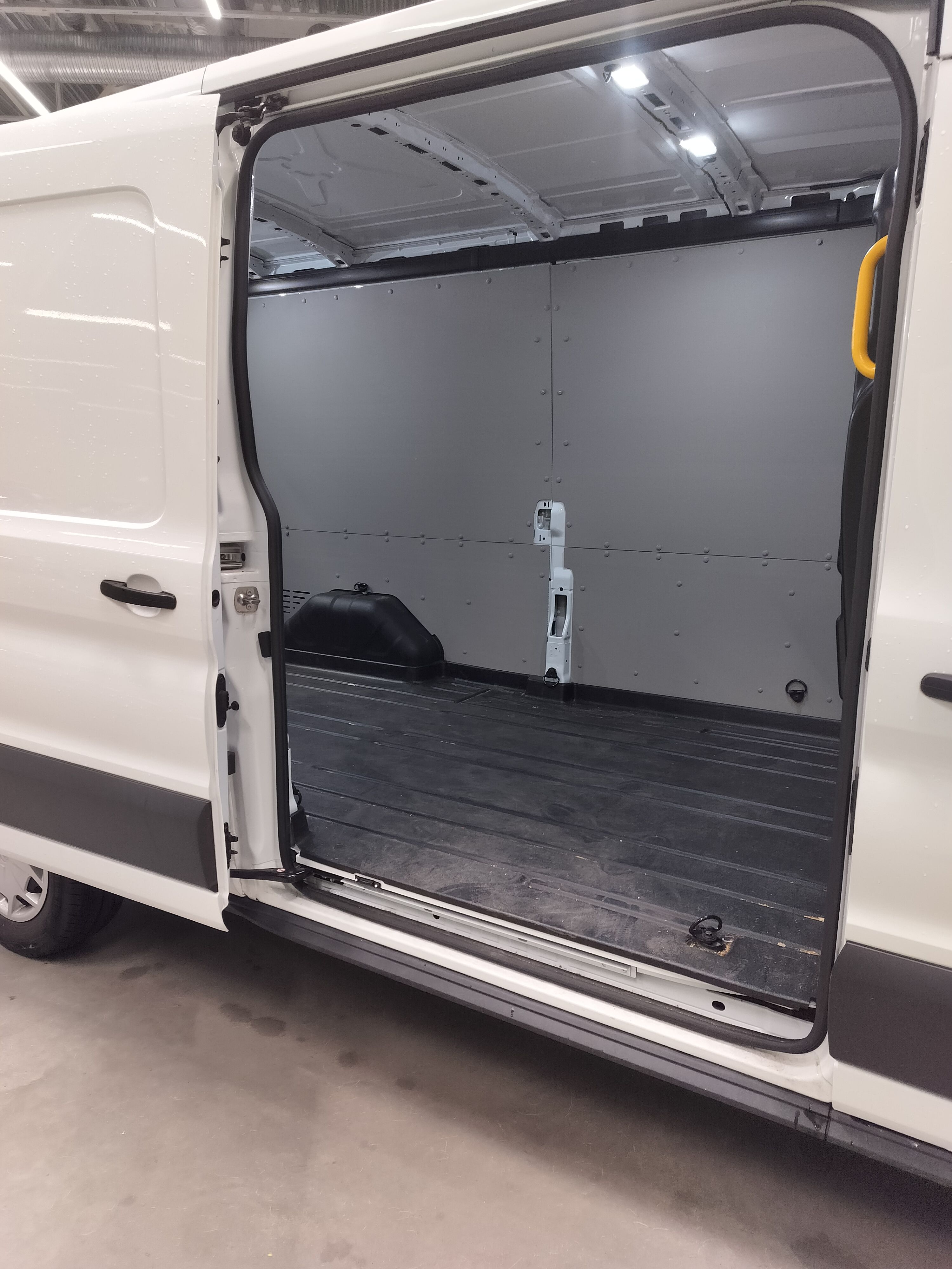 Ford Transit 2024, photo 7/8