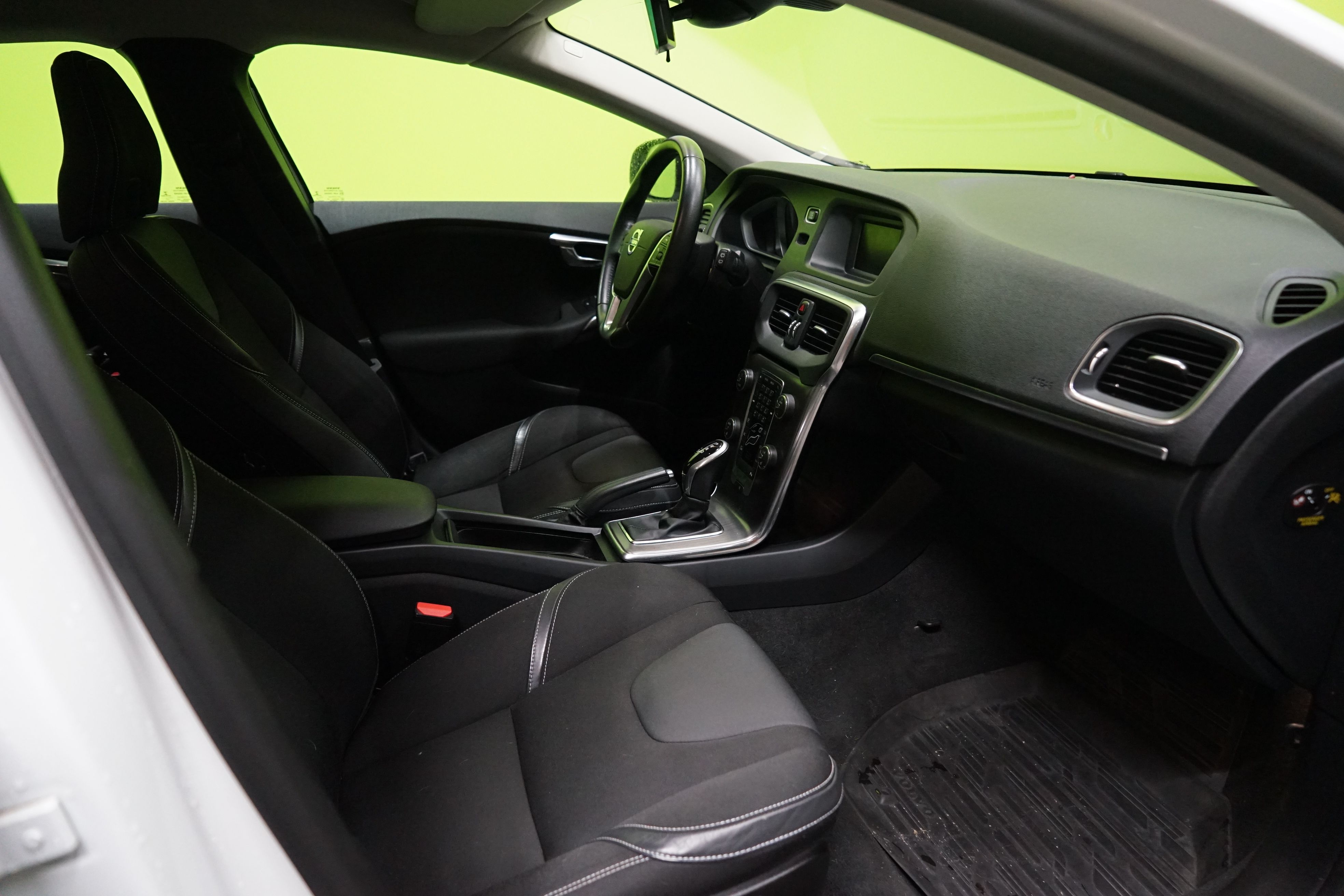 Volvo V40 D2 Momentum aut 2016, kuva 4/4
