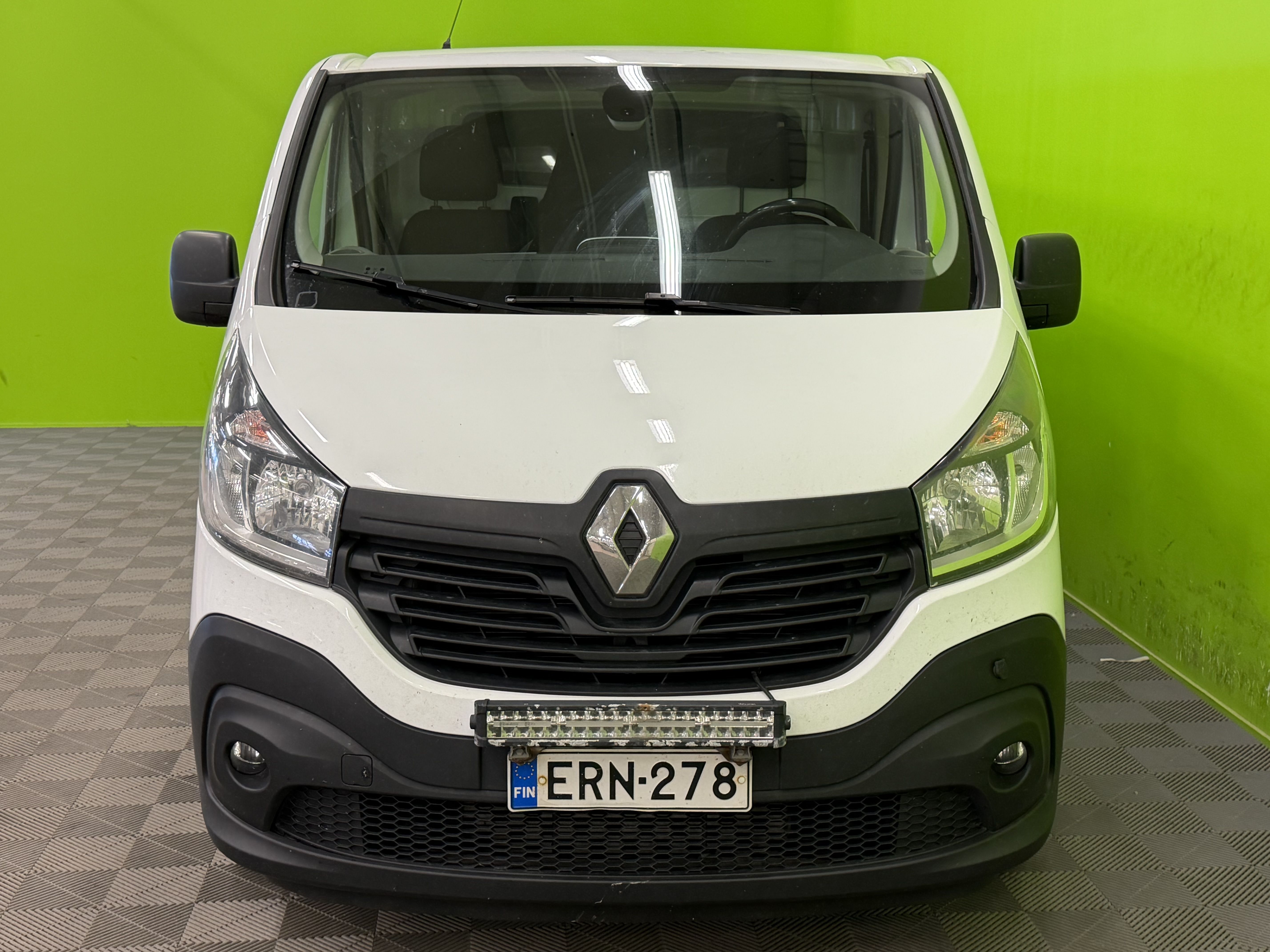 Renault Trafic 2019, kuva 2/8