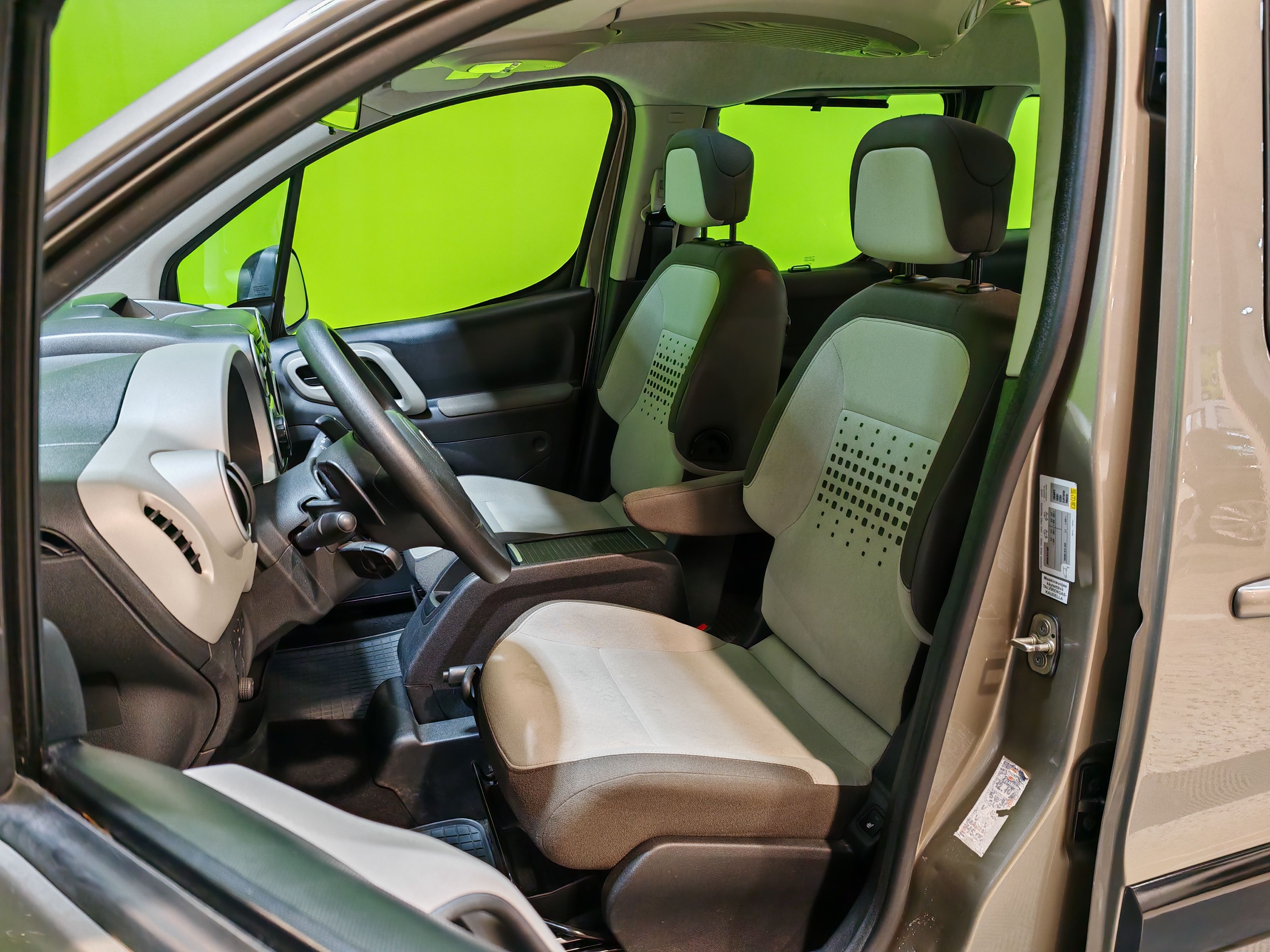 Citroen Berlingo e-HDi 90 Tendance 2014, kuva 7/23