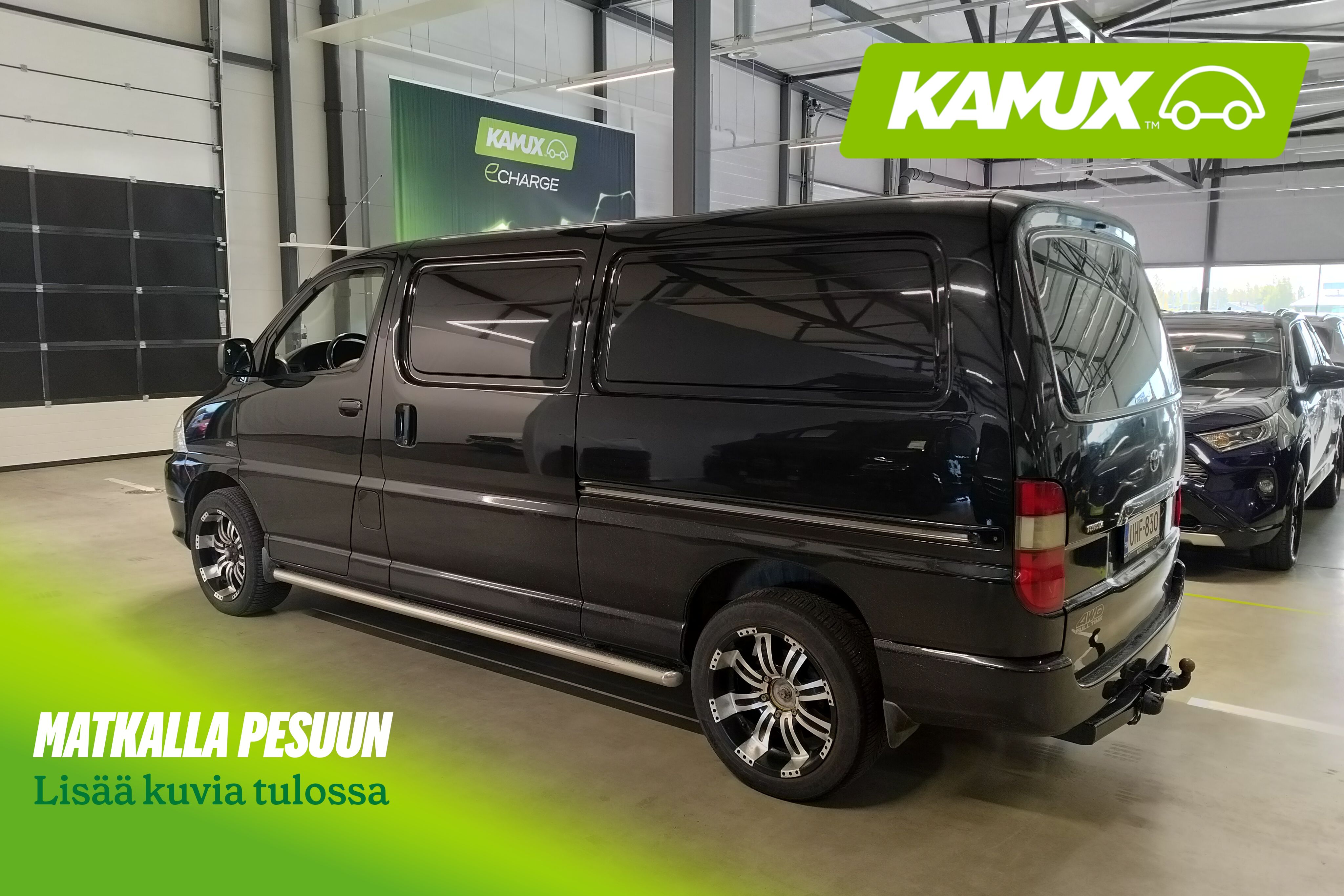 Toyota Hiace 2,5 D-4D 117 5ov 4WD pitkä 2010, photo 4/6