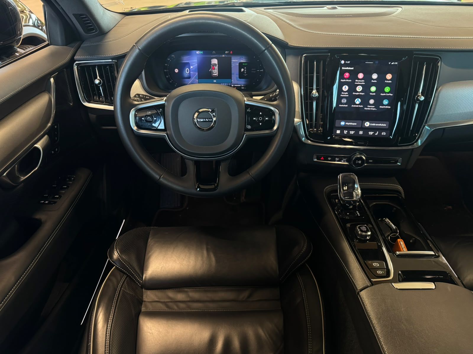 Volvo V90 2023, photo 5/13