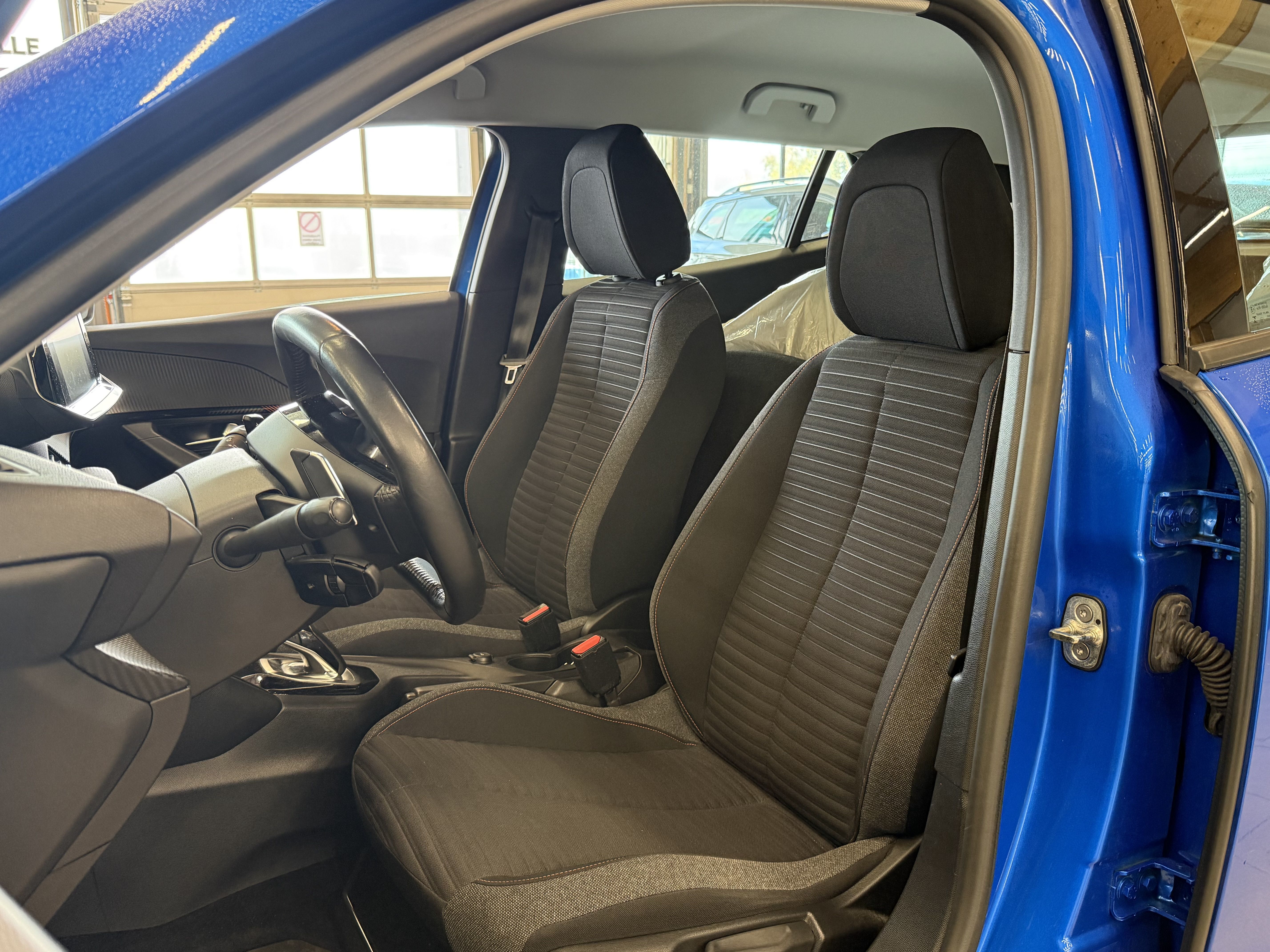 Peugeot 2008 2020, photo 5/9