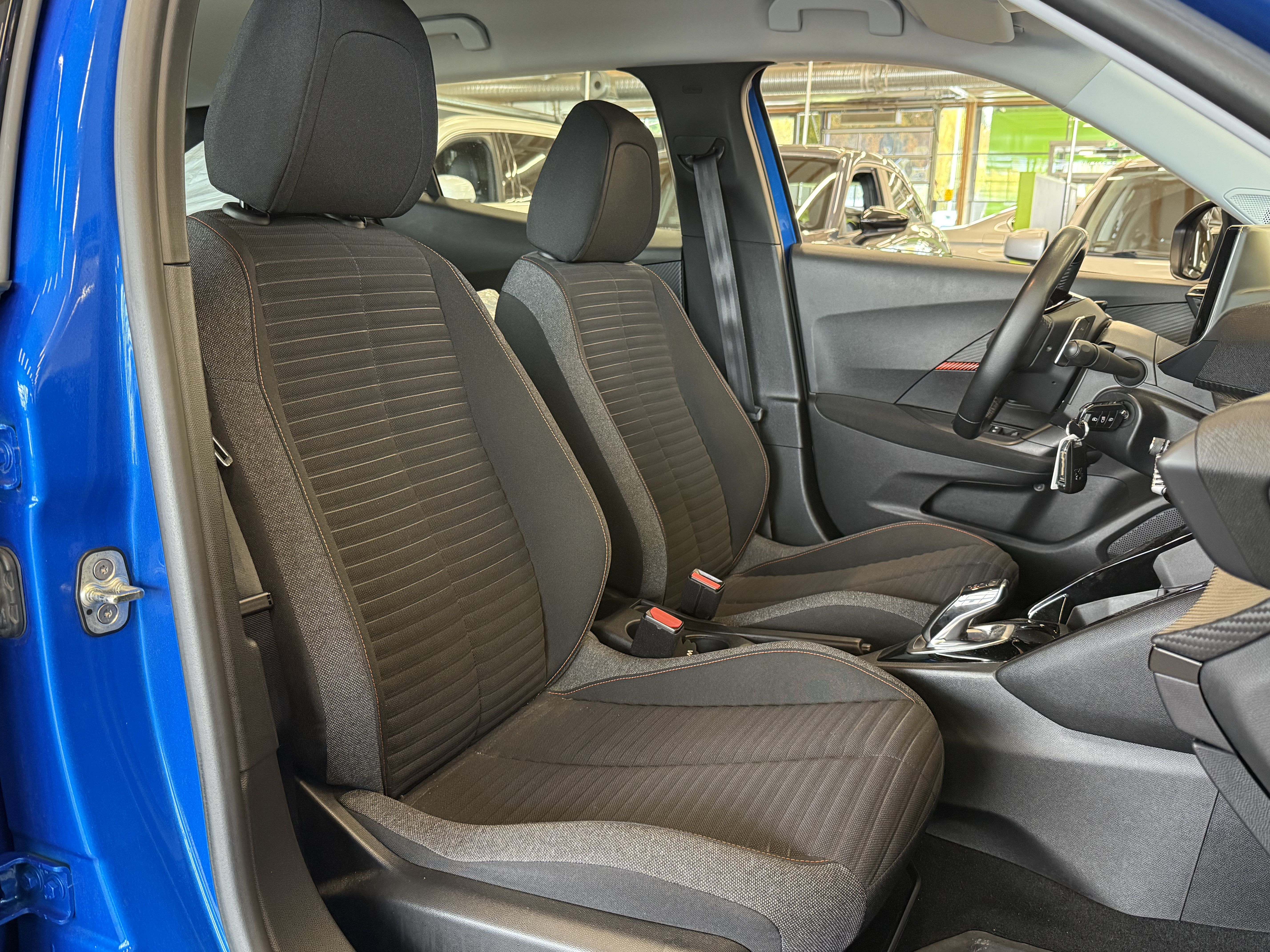 Peugeot 2008 2020, photo 7/9