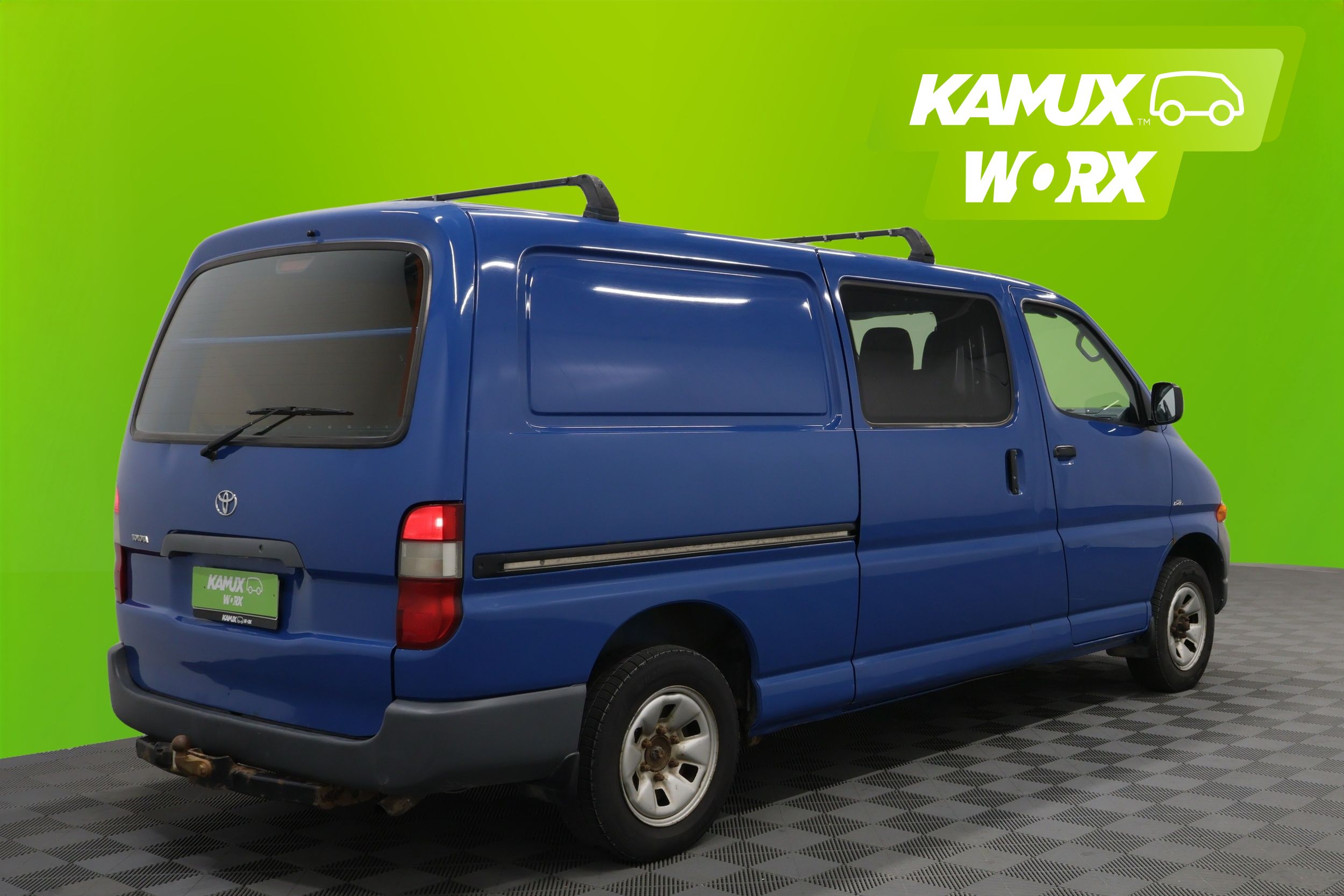 Toyota Hiace 2,5 D-4D 100 5ov pitkä 4WD 2006, kuva 5/19