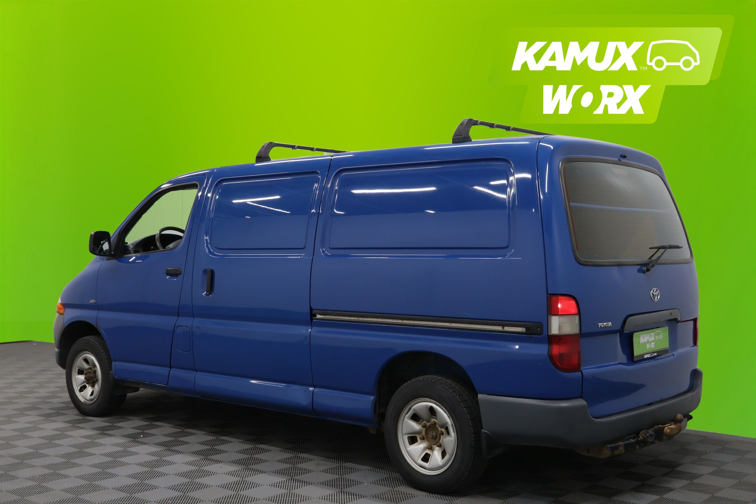 Toyota Hiace 2,5 D-4D 100 5ov pitkä 4WD 2006, kuva 4/19