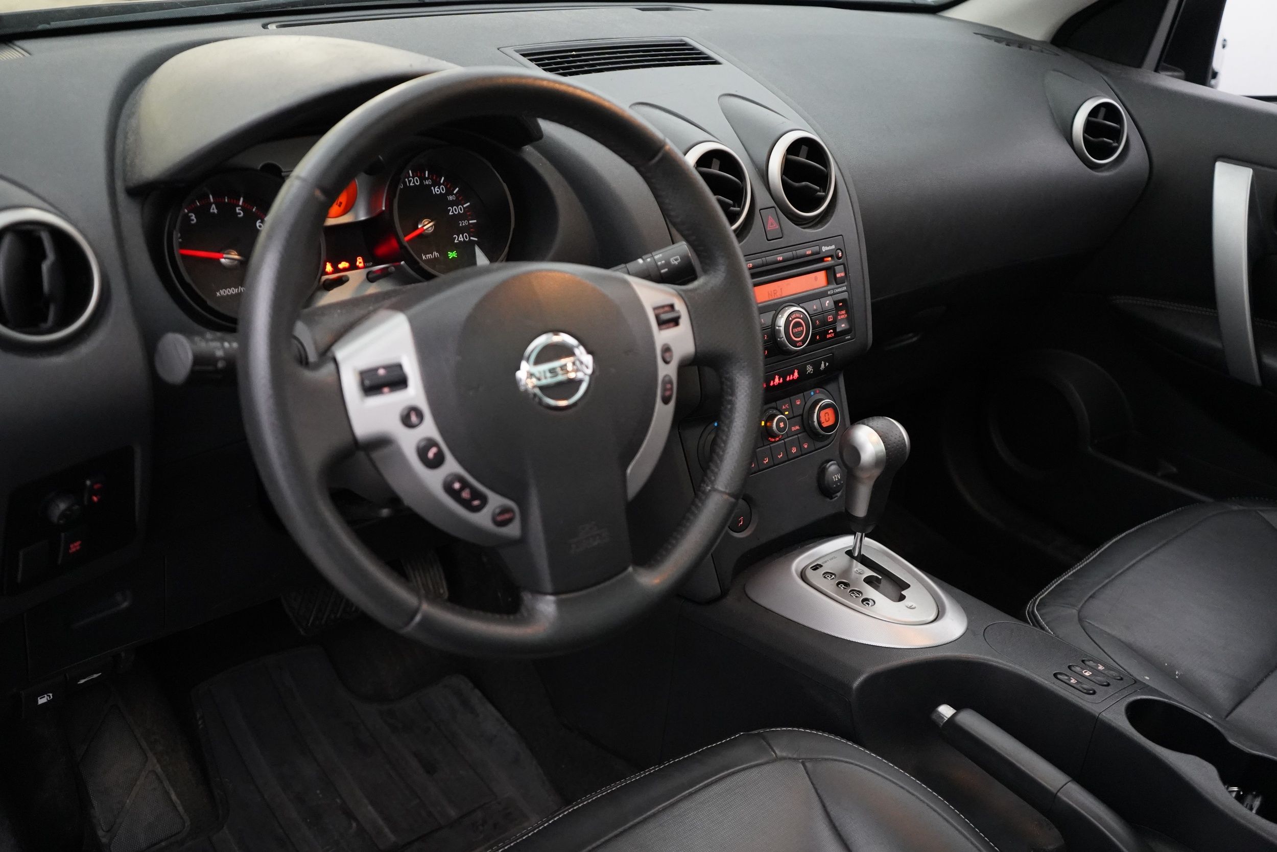 Nissan Qashqai 2008, kuva 7/18
