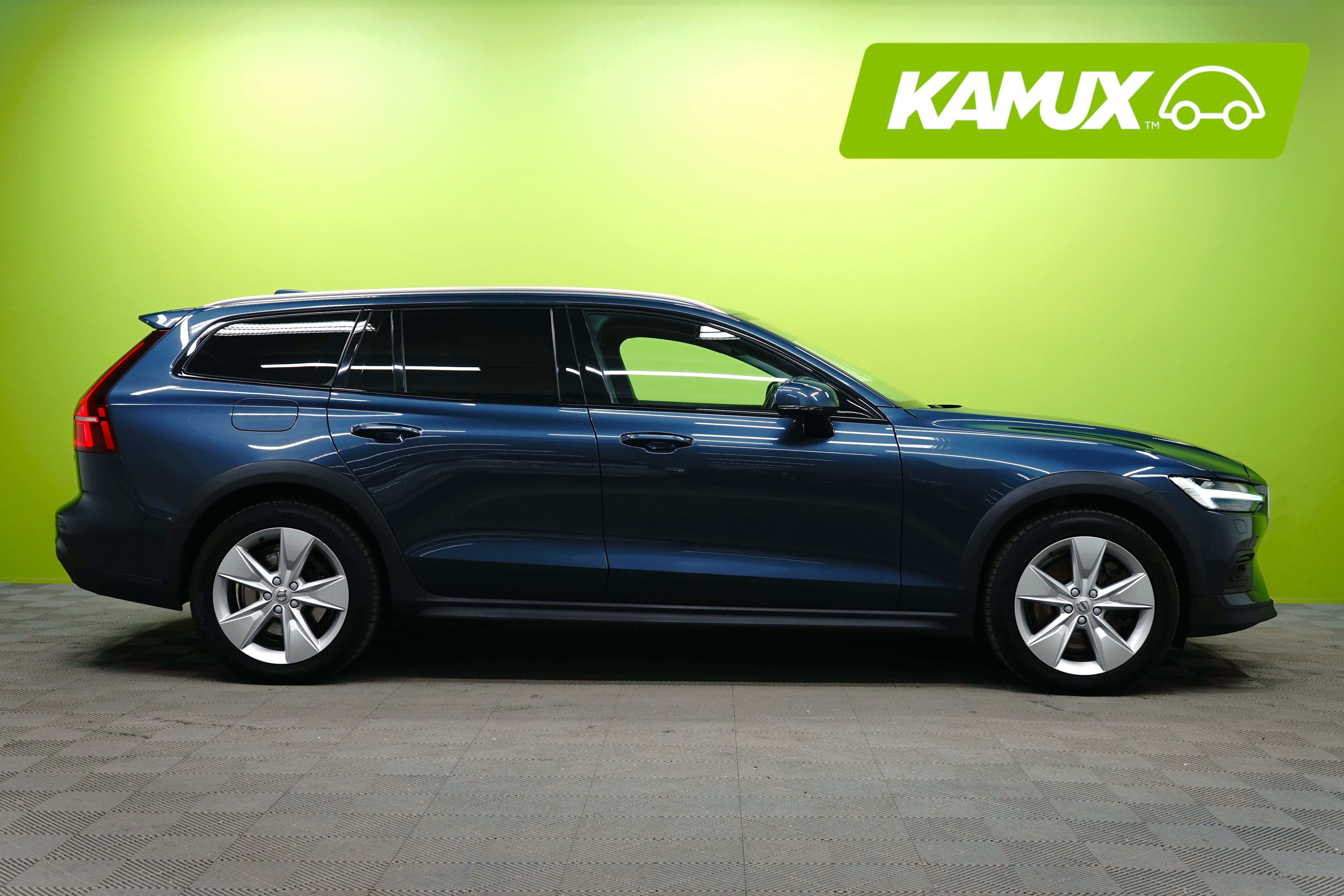 Volvo V60 Cross Country D4 AWD Pro 2020, kuva 2/24