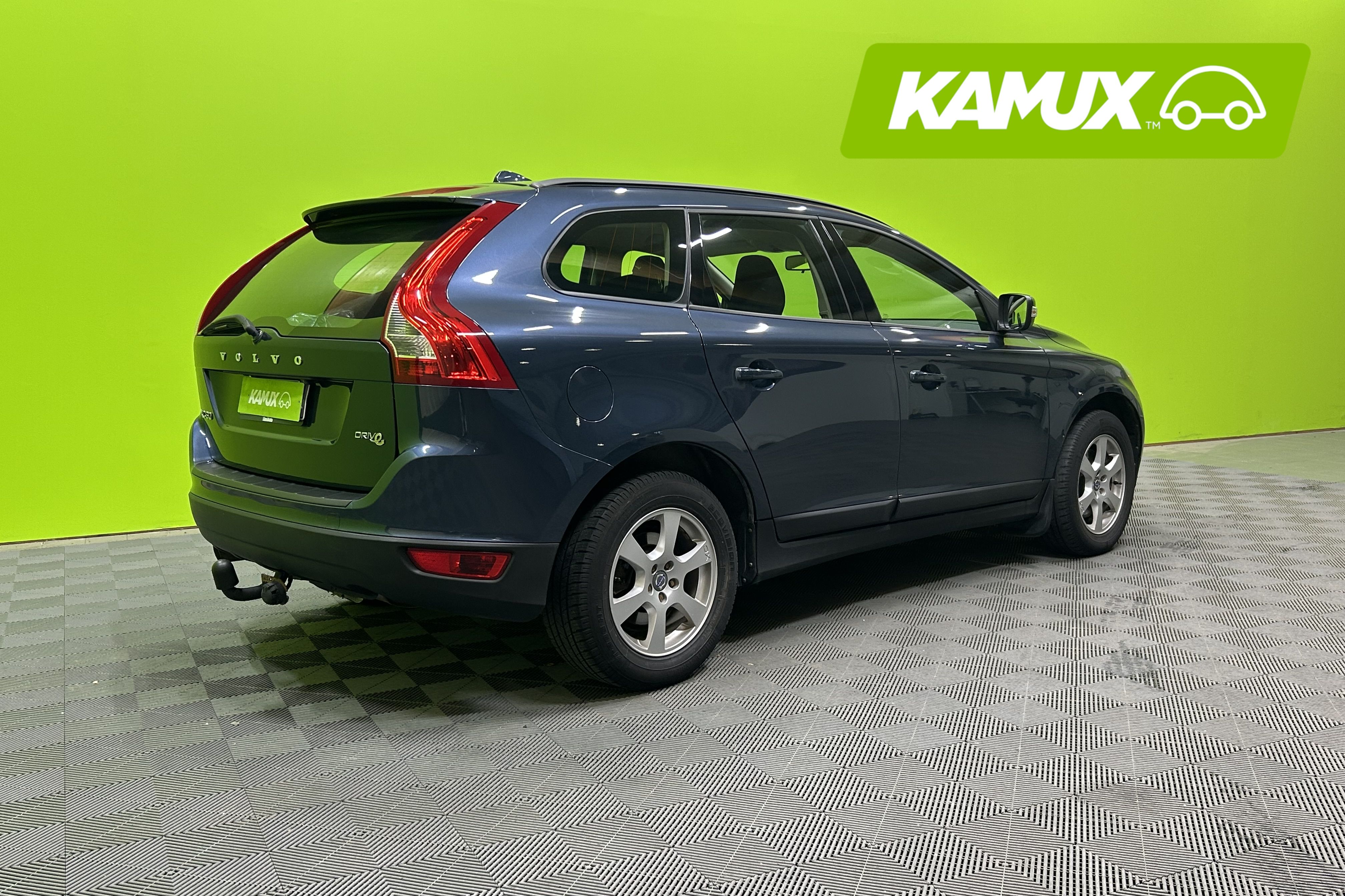 Volvo XC60 D3 DRIVe Kinetic 2011, kuva 3/6