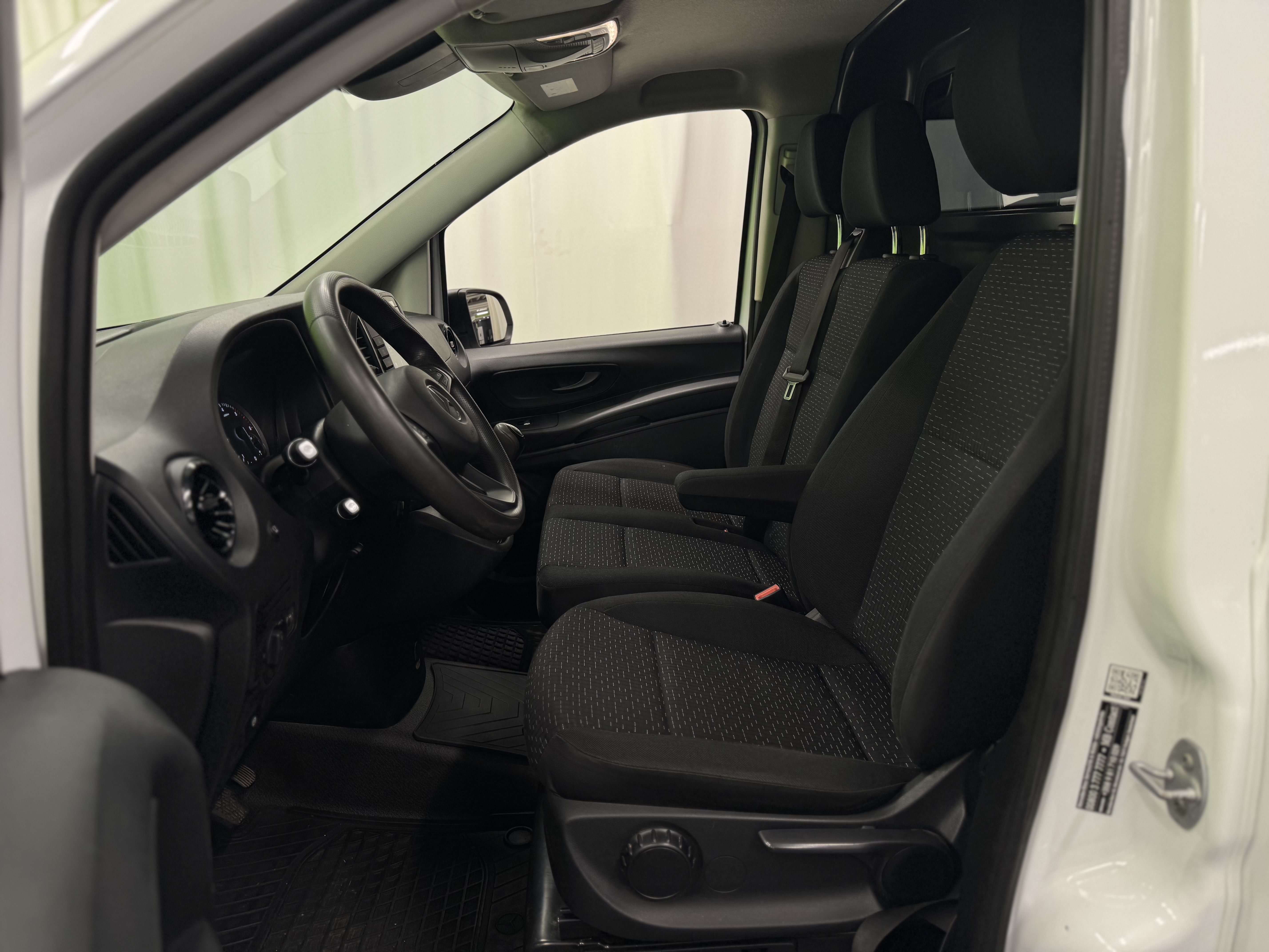 Mercedes-Benz Vito 2022, kuva 6/23