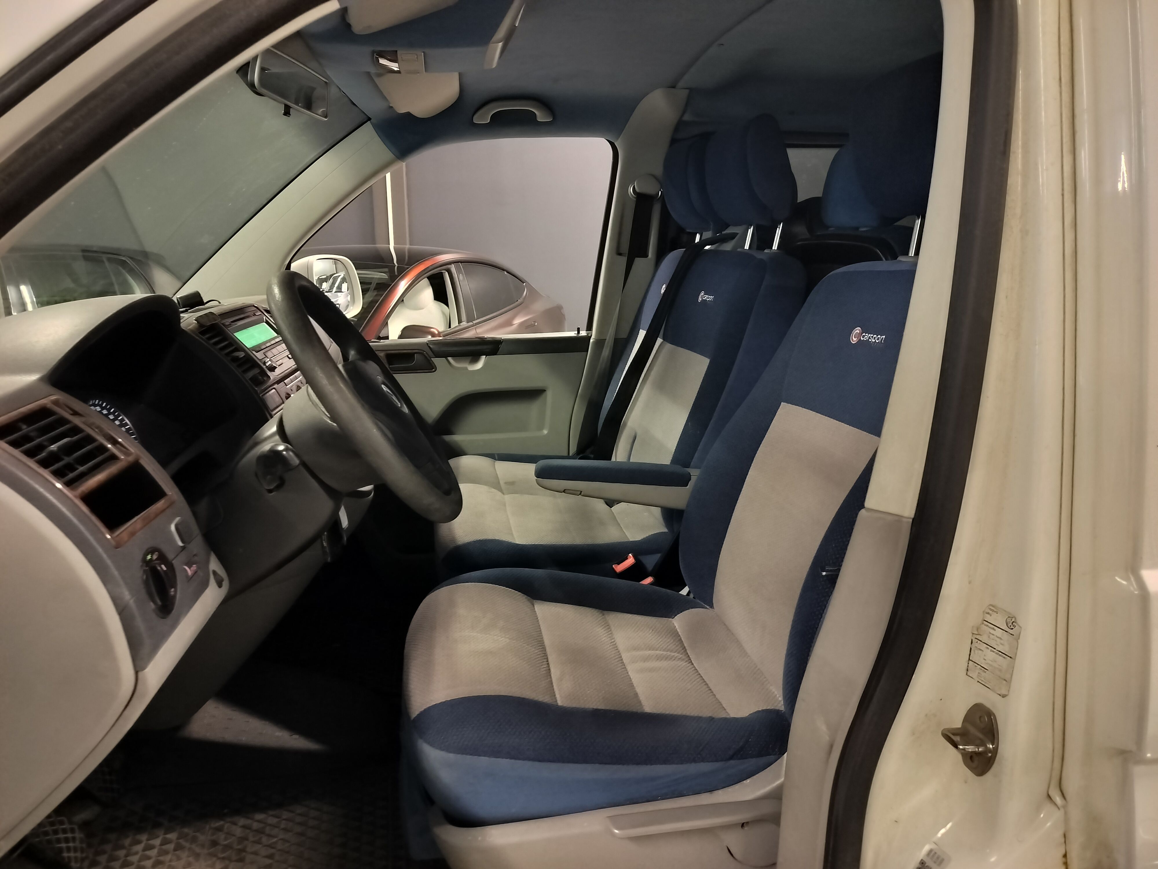 Volkswagen Transporter 2012, kuva 5/10