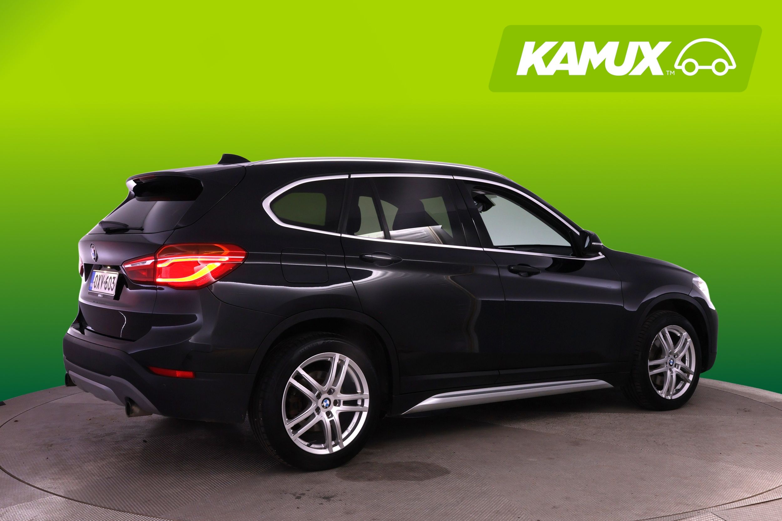 BMW X1 F48 xDrive20i A Business 2016, kuva 2/25