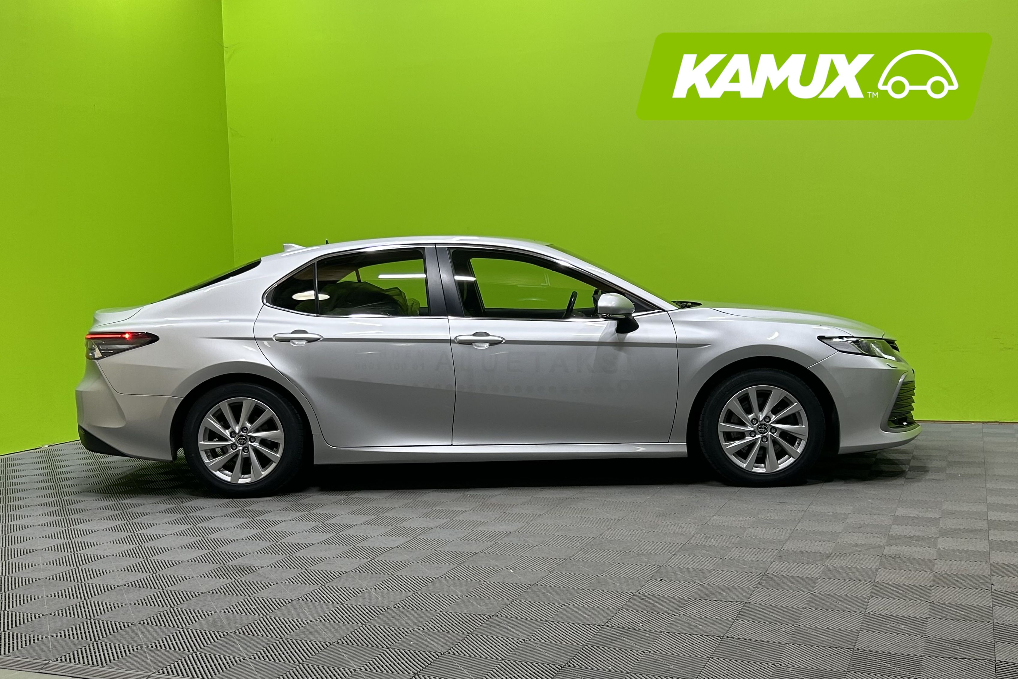 Toyota Camry 2,5 Hybrid Active 2023, kuva 2/7