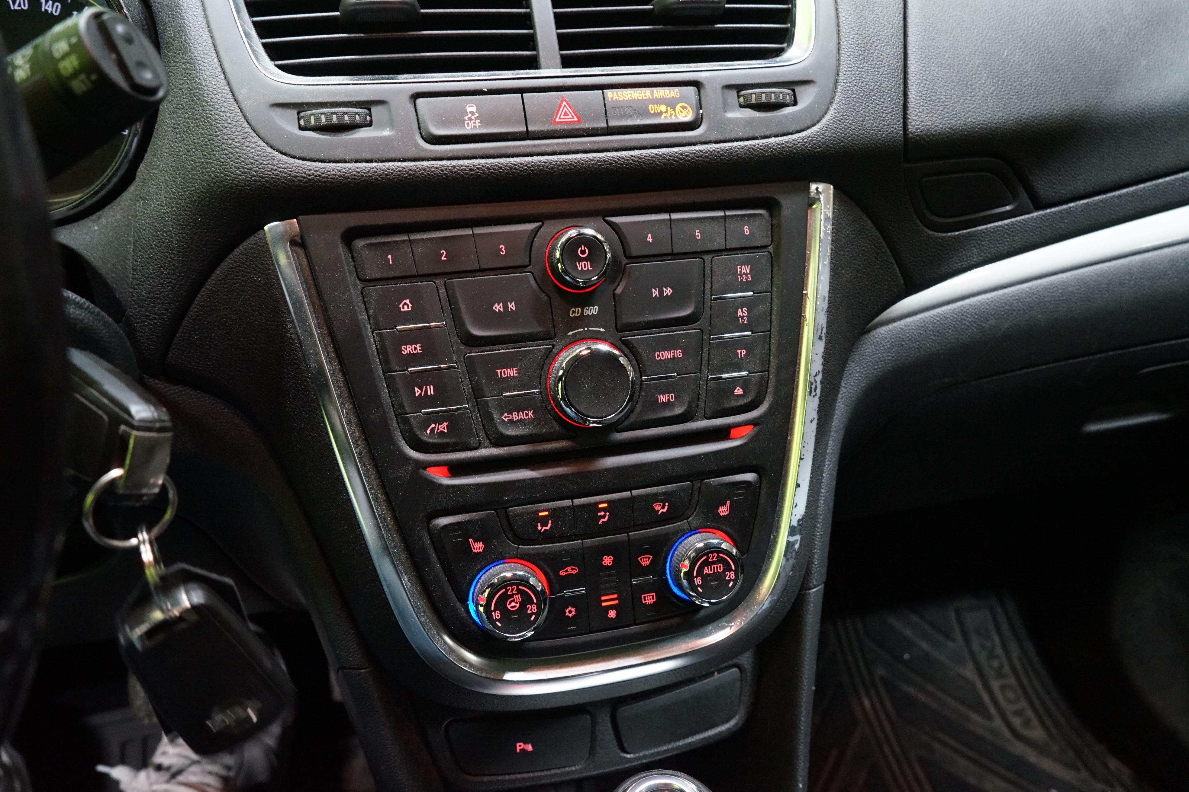 Opel Mokka 2016, kuva 5/6