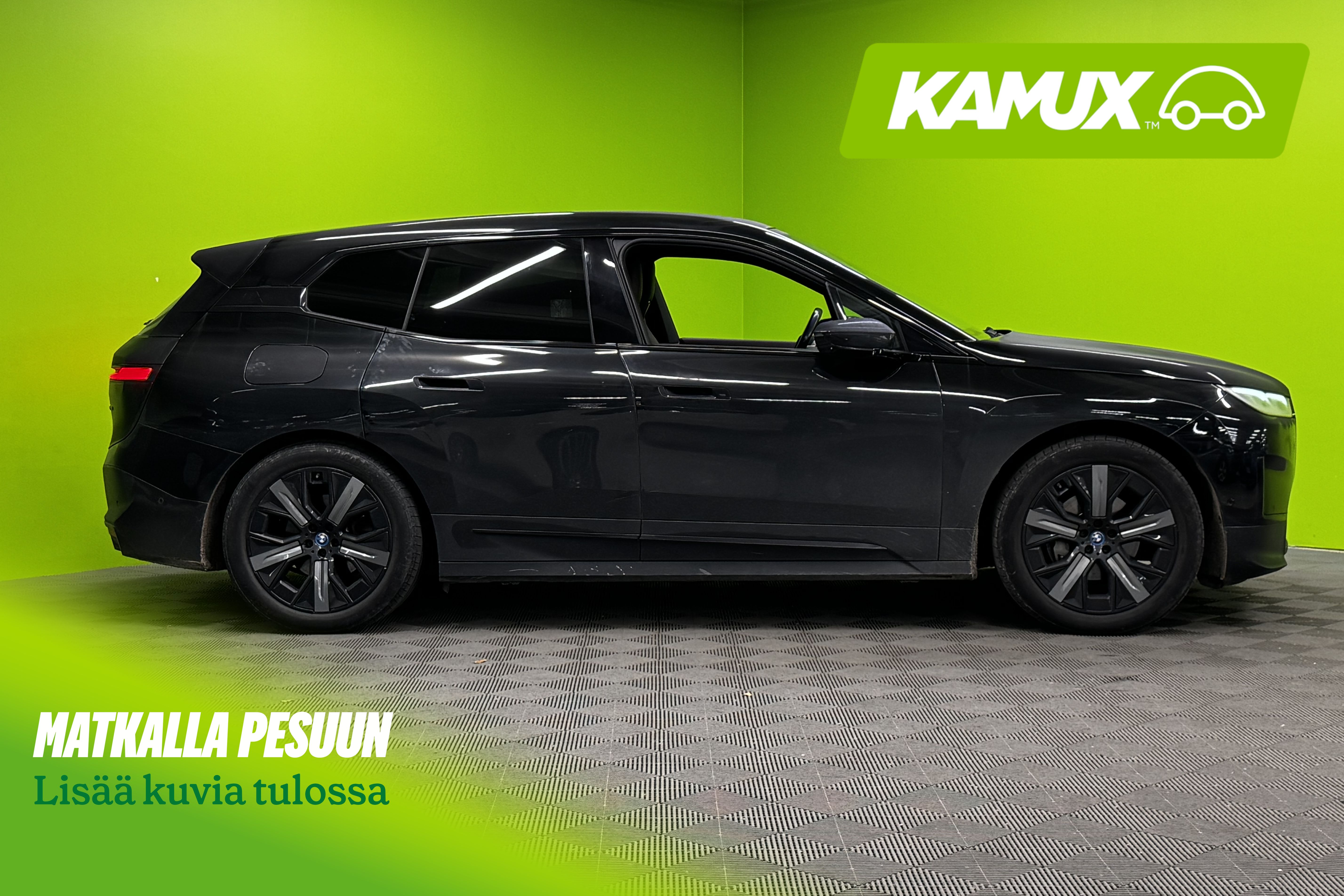 BMW iX xDrive40 2022, kuva 2/8