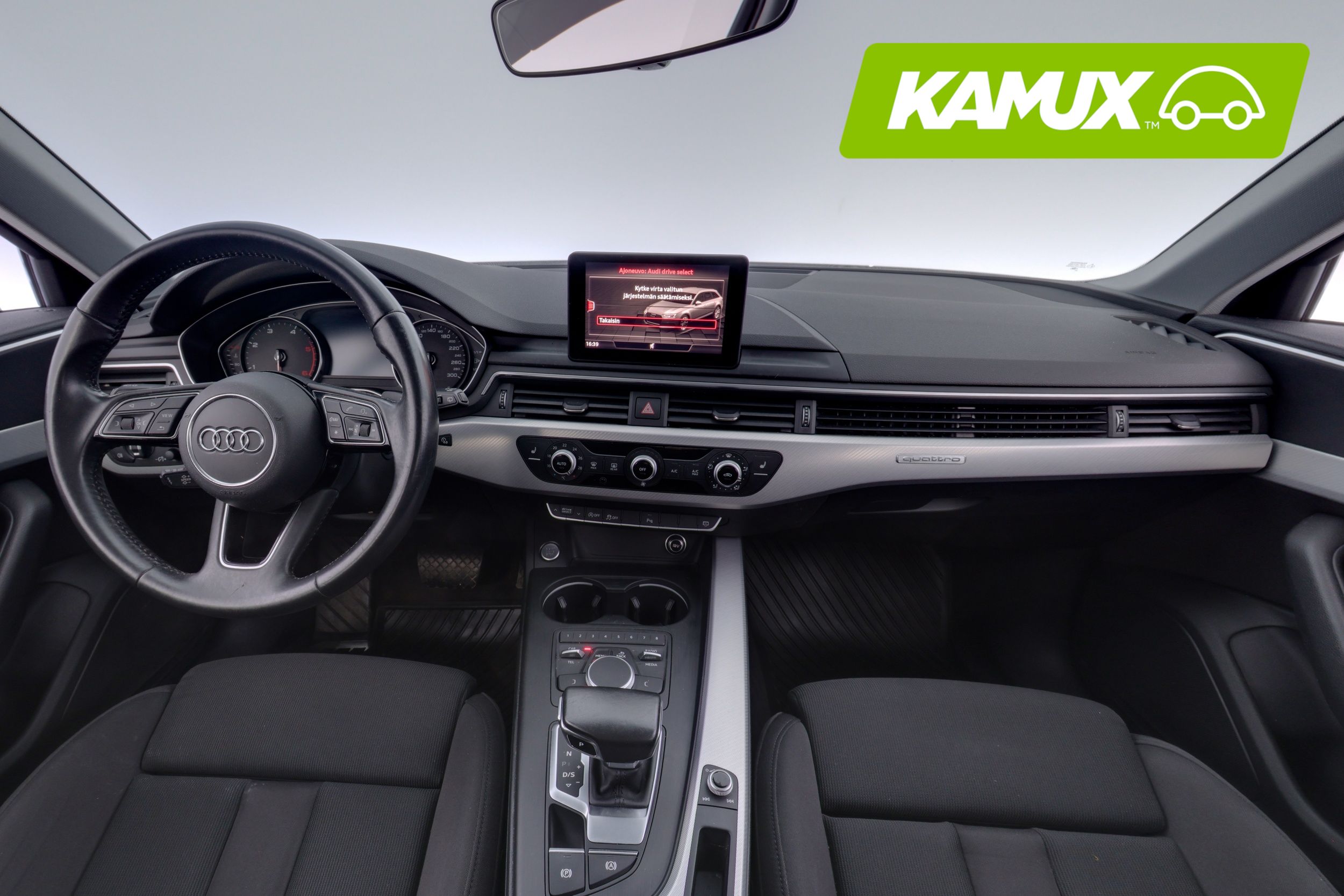 Audi A4 2018, photo 7/21
