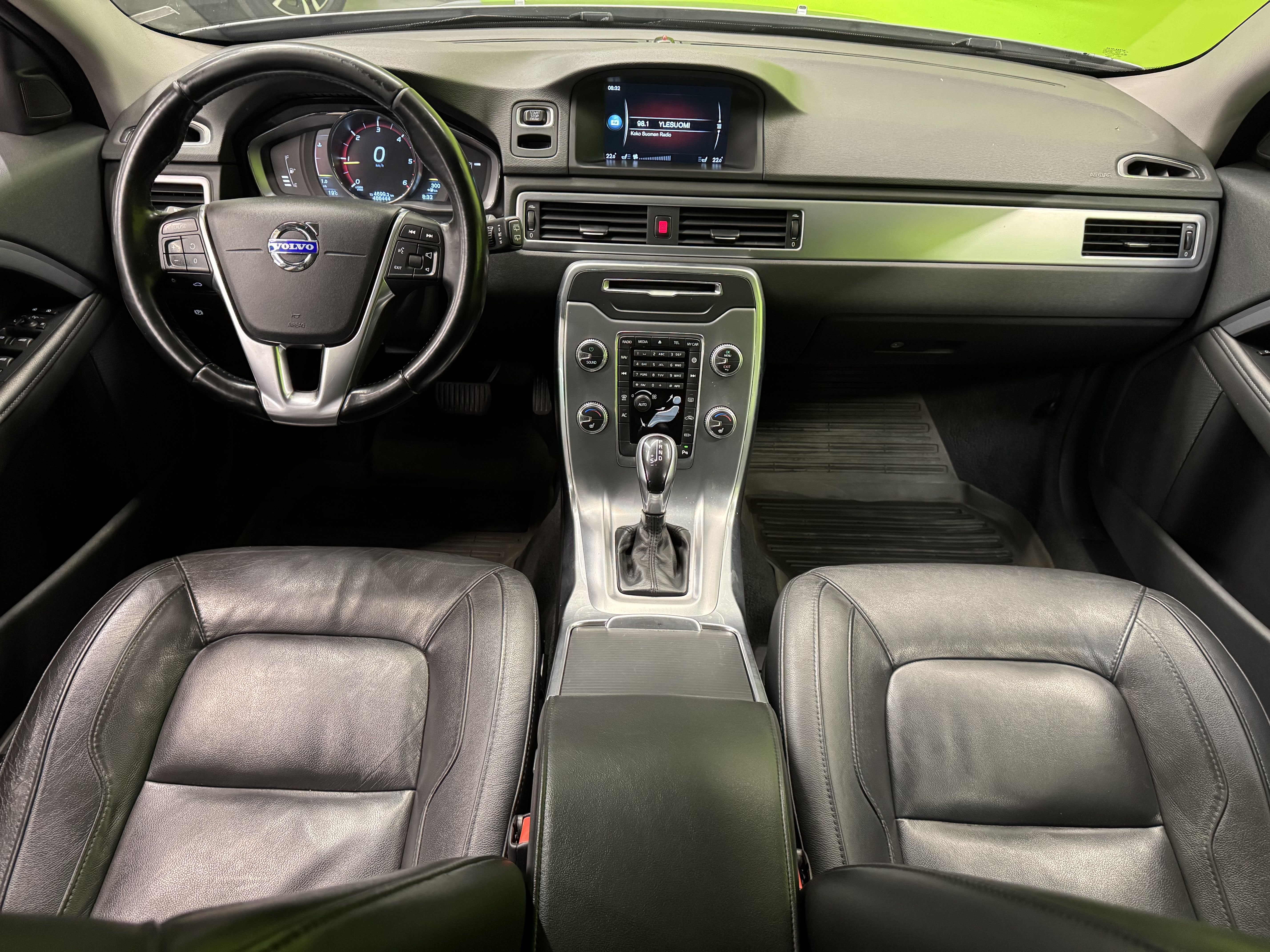 Volvo V70 D4 Summum aut 2014, kuva 6/24