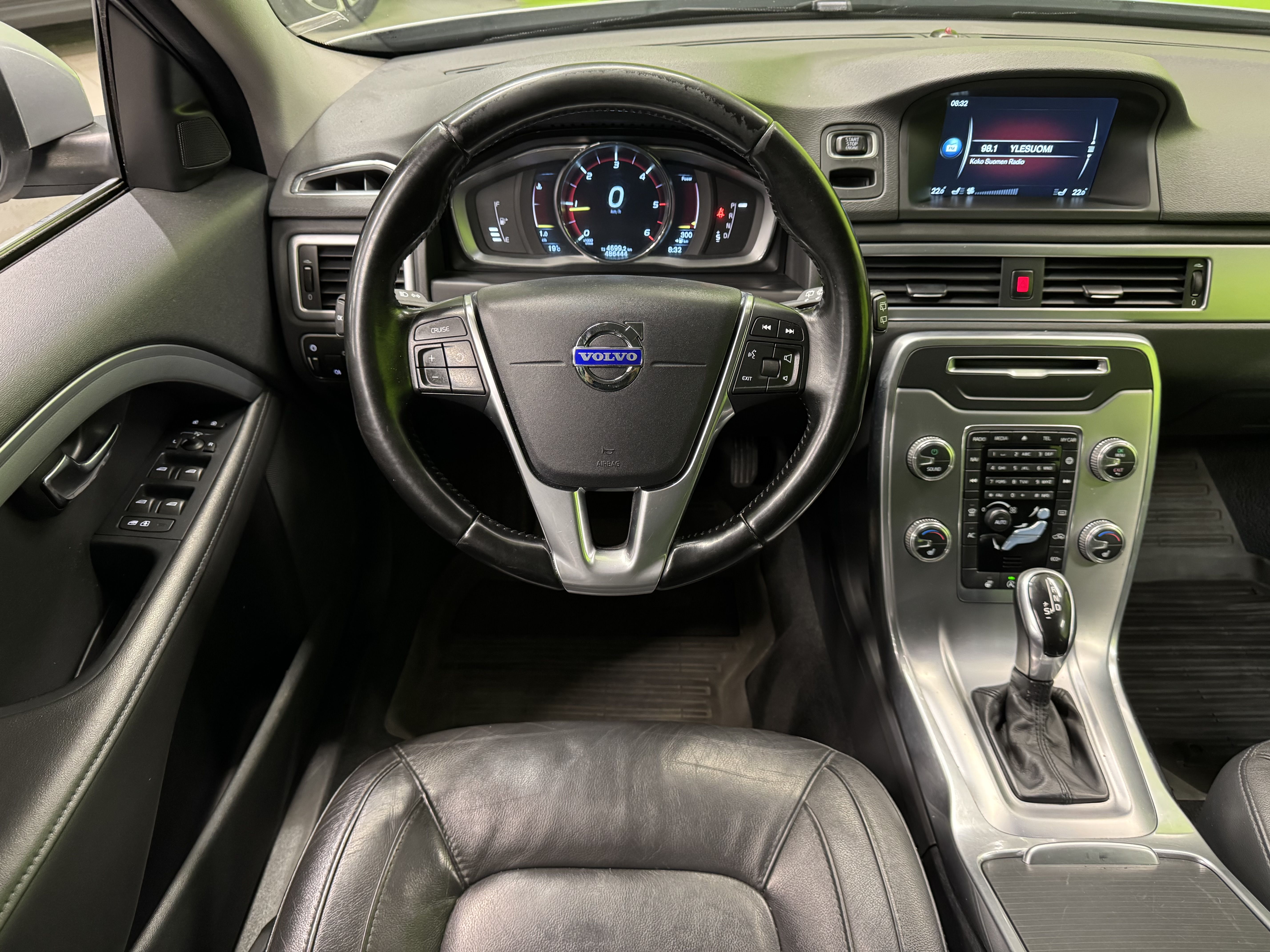 Volvo V70 D4 Summum aut 2014, kuva 7/24
