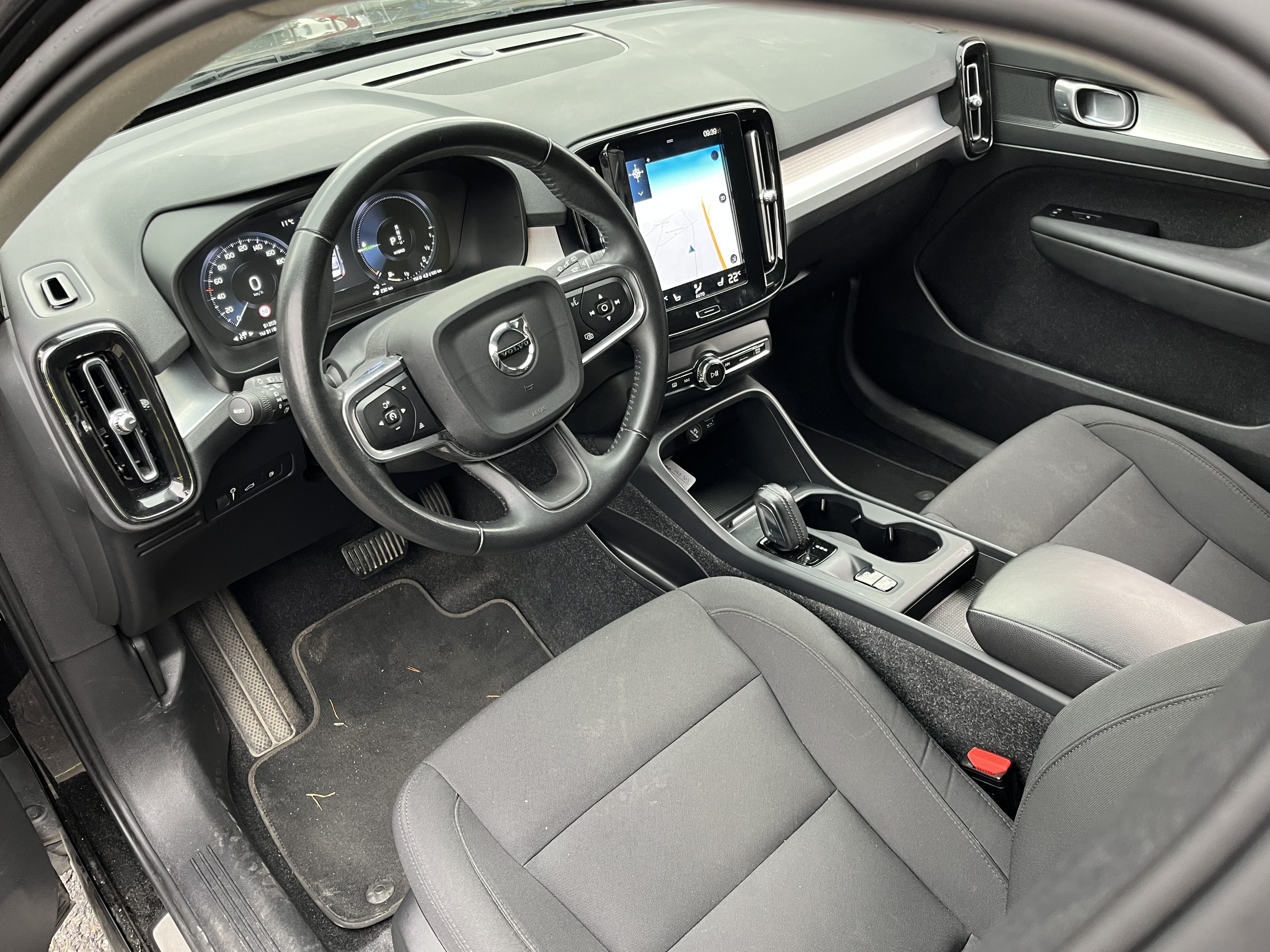 Volvo XC40 2021, photo 6/14