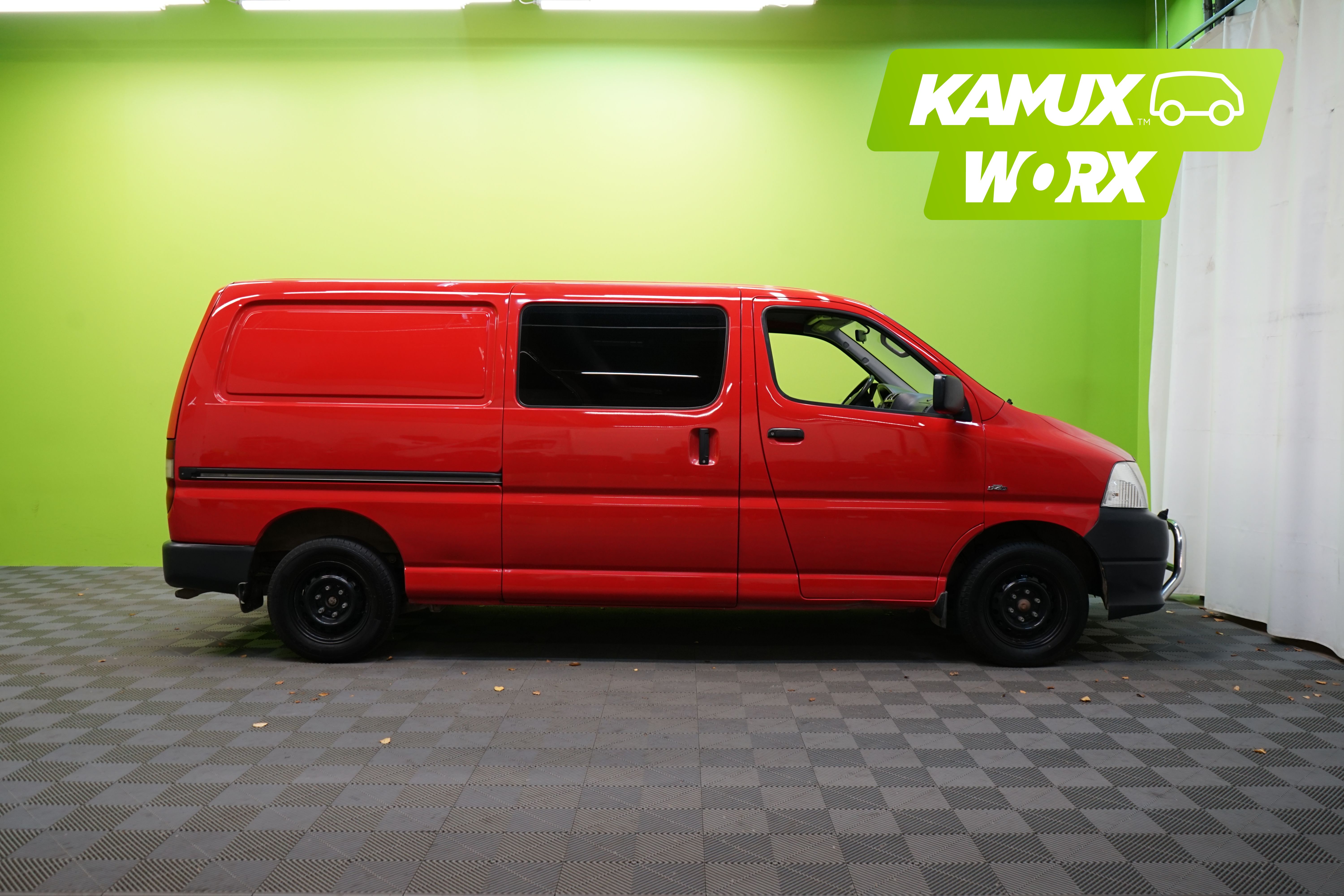 Toyota Hiace 2,5 D-4D 95 4ov pitkä 2007, kuva 2/19